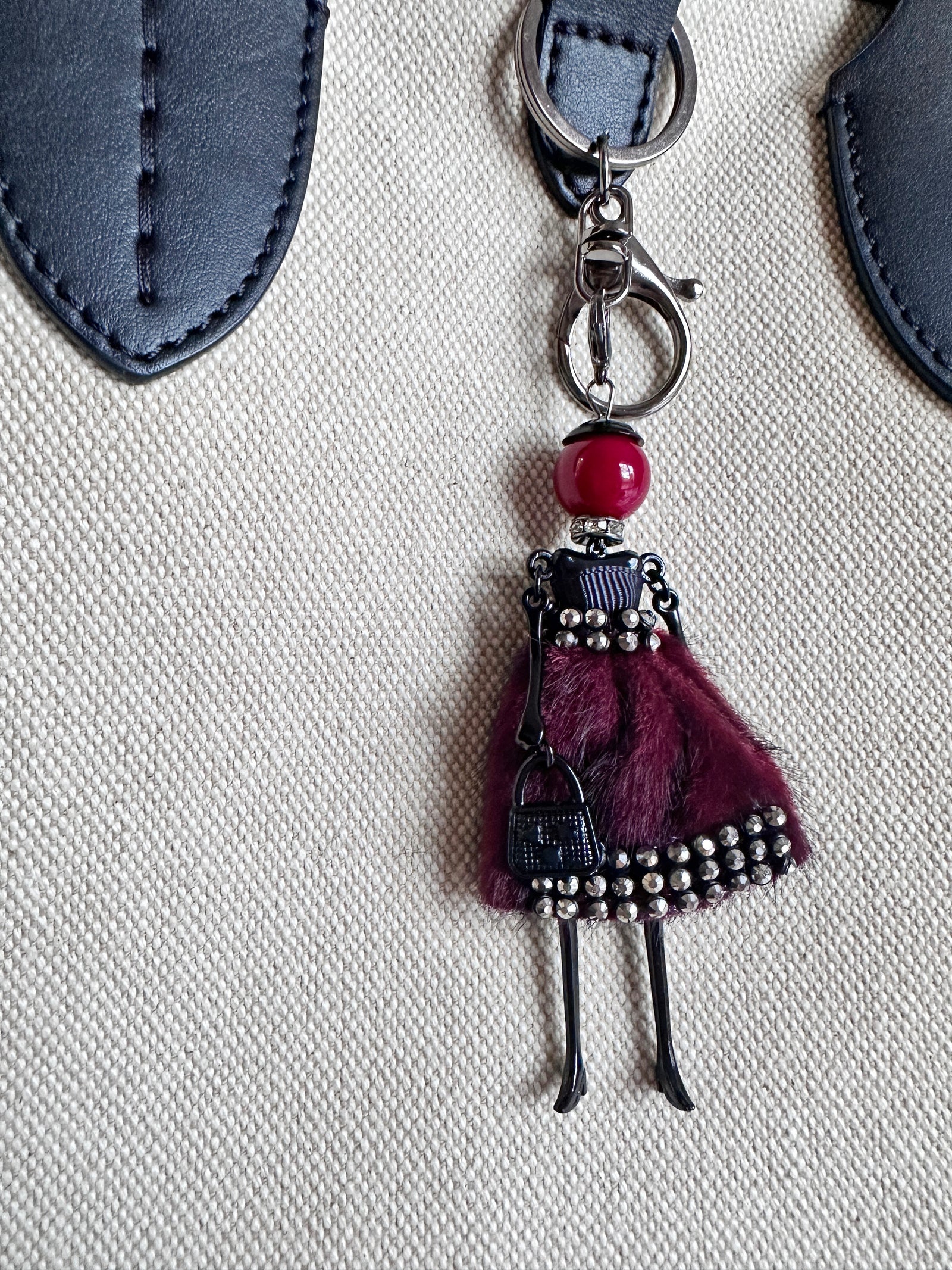 Wrapables Hanging Fashionista Doll Keychain, Crystal Rhinestone Keyring Bag Charm