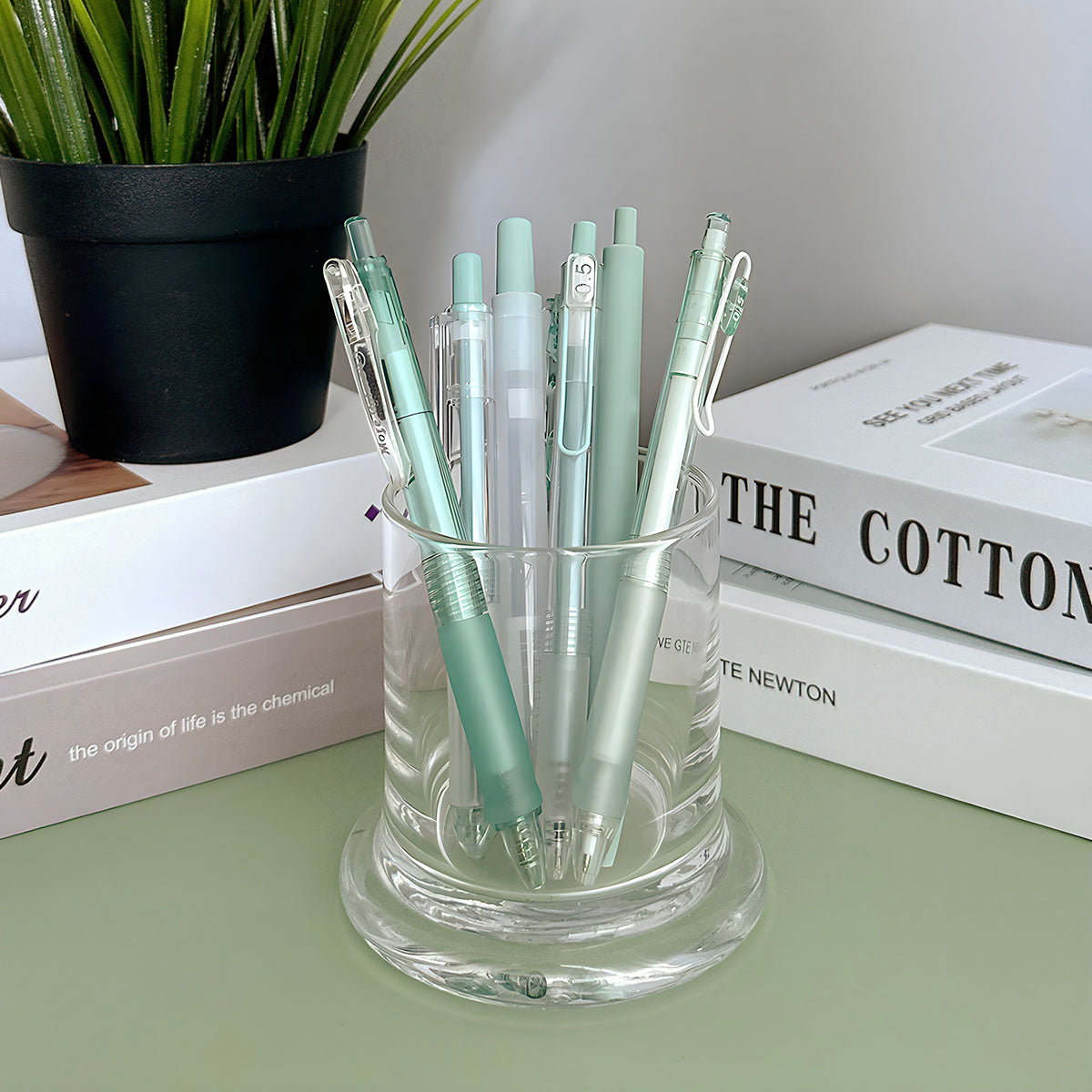 Wrapables Retractable Rollerball Pens and Highlighter Set, 0.5mm Black Gel Ink Pens for Home, Office, School (Set of 6)