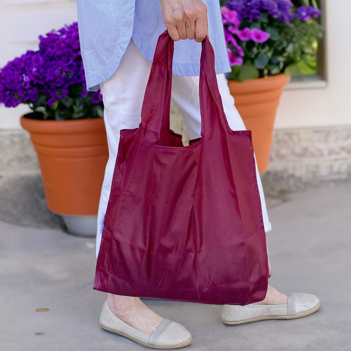 Wrapables Large & Small Foldable Tote Nylon Reusable Grocery Bags, Set of 2