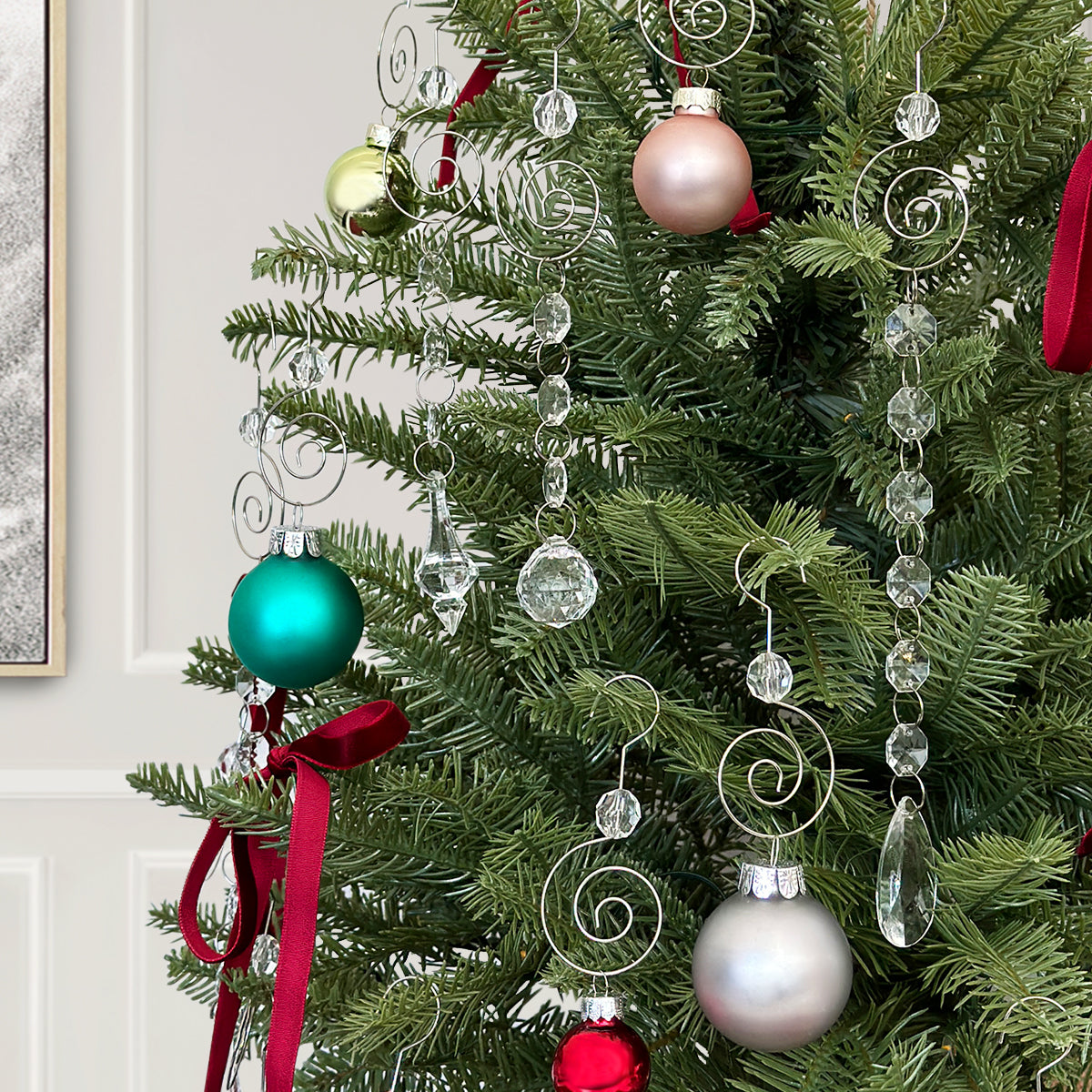Wrapables Stainless Steel Christmas Tree Ornament Hooks with Beads for Hanging Decorations (Set of 20)