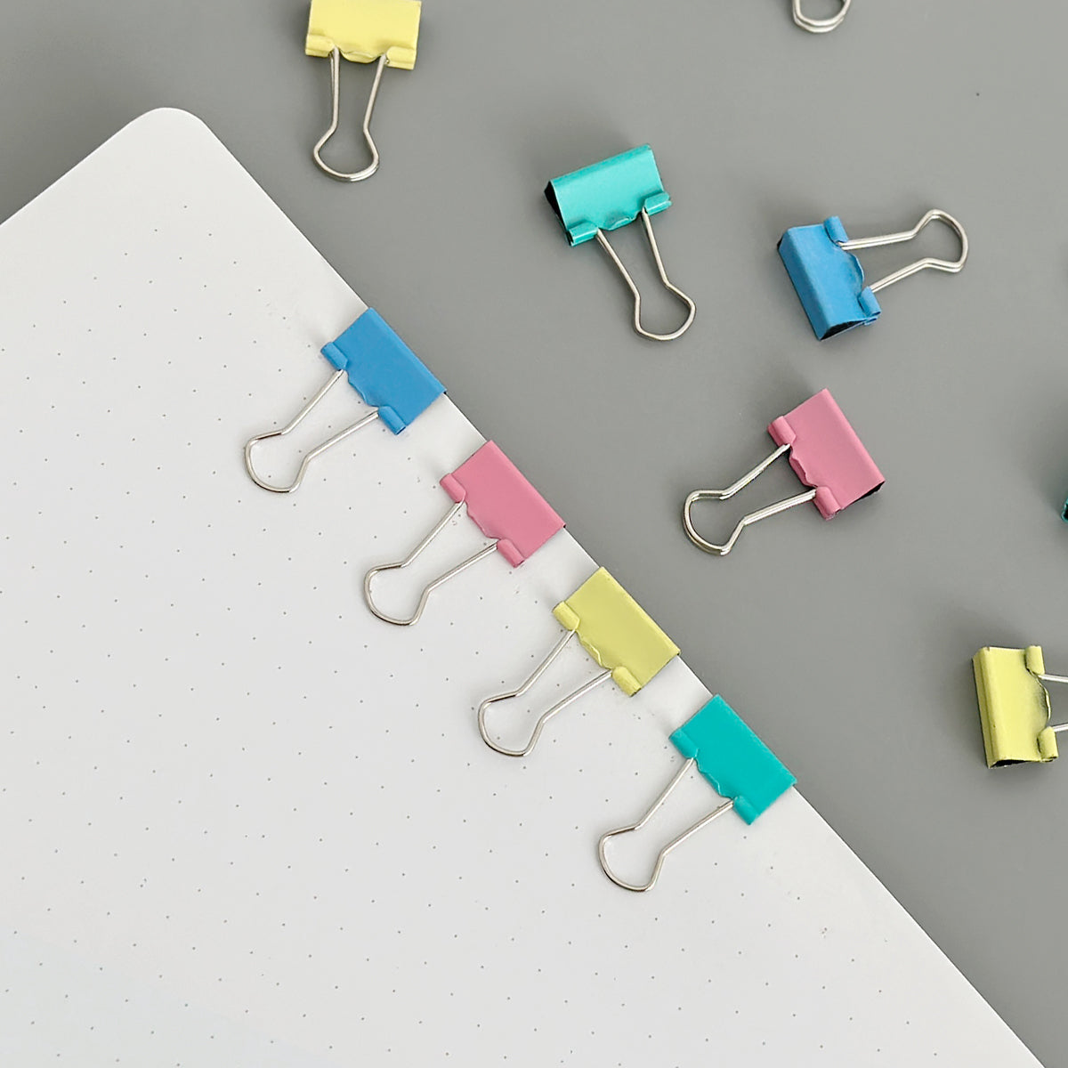 Wrapables Multicolor Binder Clips for Office, Paper Clamps, Paper Clips