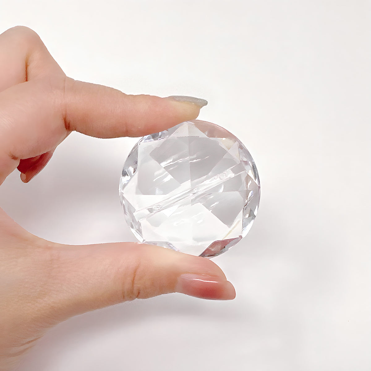 Wrapables Acrylic Diamond Place Card Holders for Wedding, Parties, Holidays, Special Events Table Decor (12pcs)
