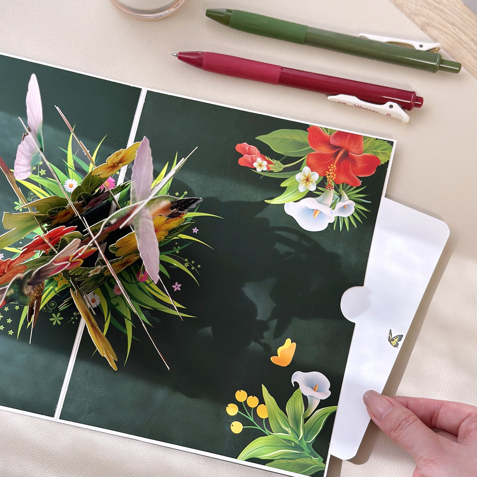 Wrapables 3D Pop Up Floral Greeting Card, Flower Bouquet Card for Mother's Day, Birthday, Anniversary, All Occasions