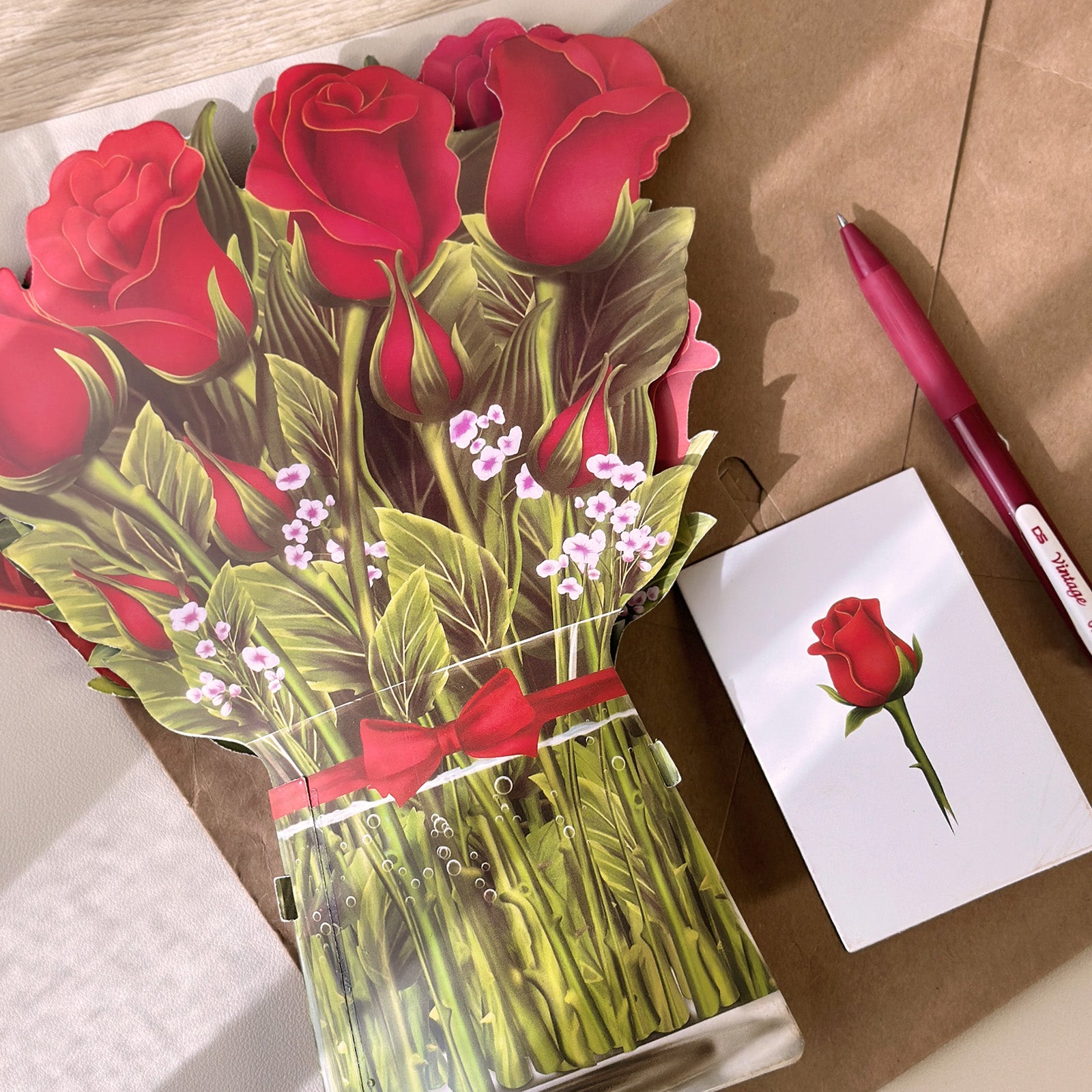 Wrapables 3D Pop Up Floral Greeting Card, Flower Bouquet Card for Mother's Day, Birthday, Anniversary, All Occasions