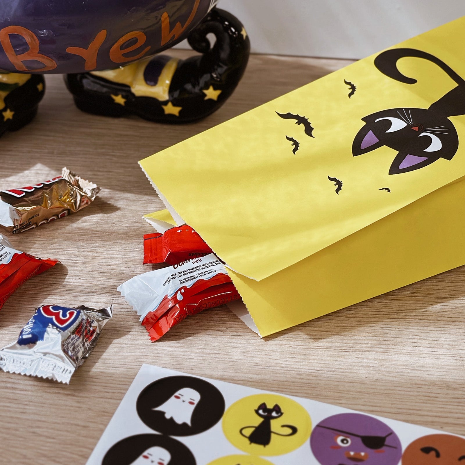 Wrapables Halloween Trick or Treat Bags with Stickers, Goody Bags for Parties, Candy and Treats (Set of 24)