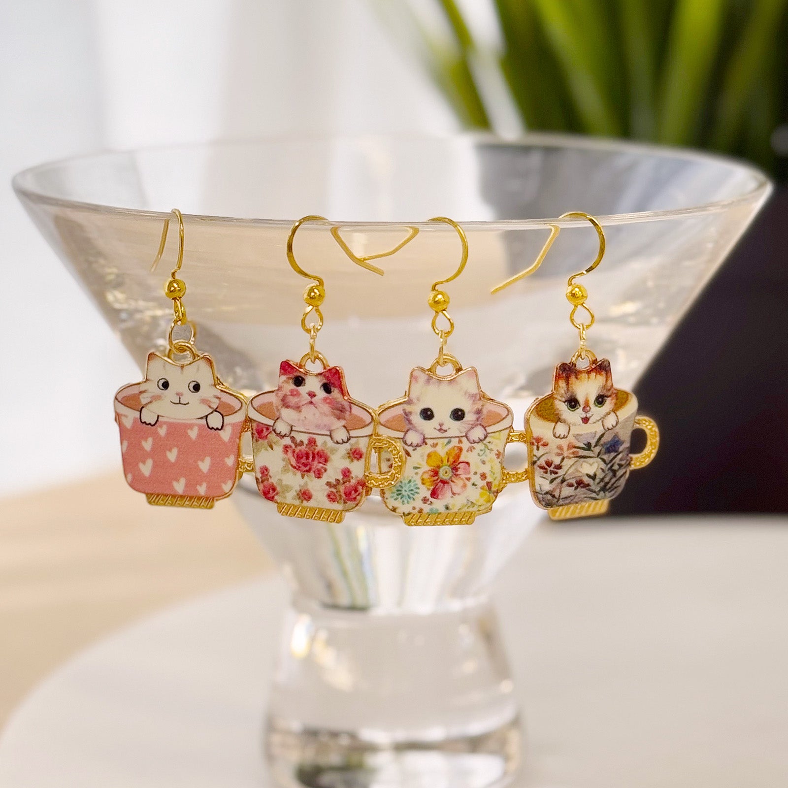 Wrapables Nature Charms for Jewelry Making Enamel Pendants, (Set of 20) Cats in a Cup