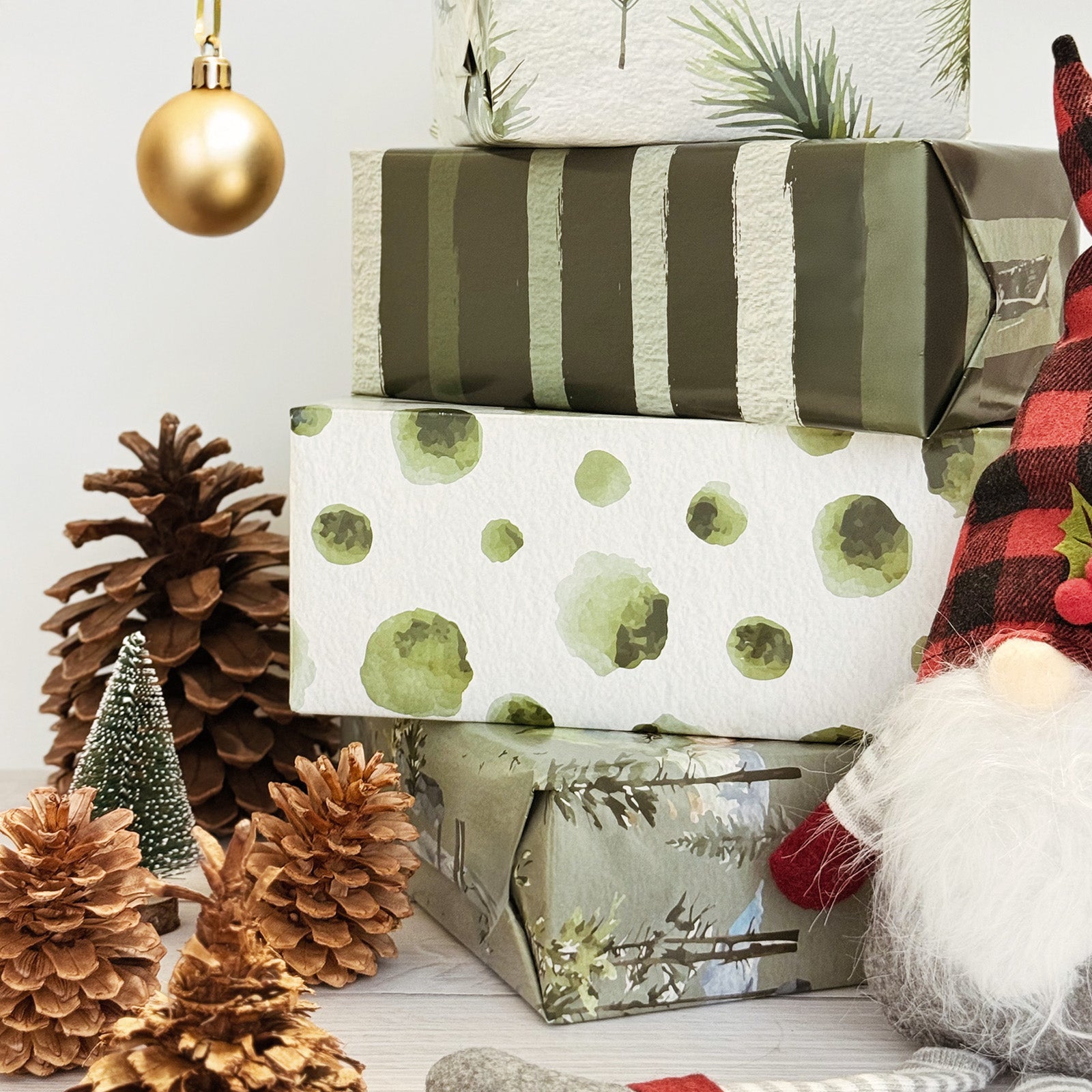 Wrapables 12pcs Christmas Wrapping Paper, Holiday Gift Wrap Paper Sheets Folded Flat, Green Nature