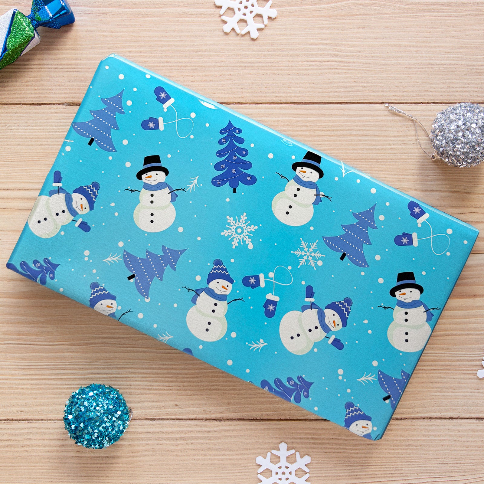 Wrapables 12pcs Christmas Wrapping Paper, Holiday Gift Wrap Paper Sheets Folded Flat, Blue Snowflake