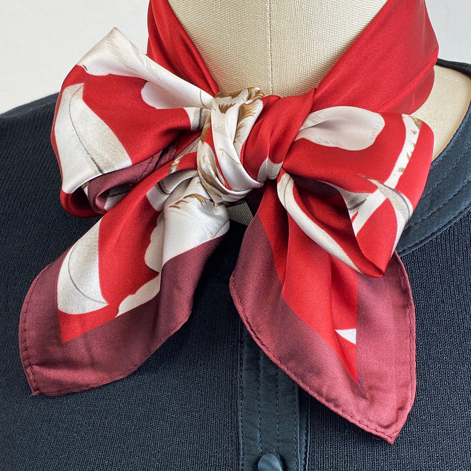 Wrapables Satin Neckerchief Square Scarf 26.5 x 26.5 Inches, Regal Rose