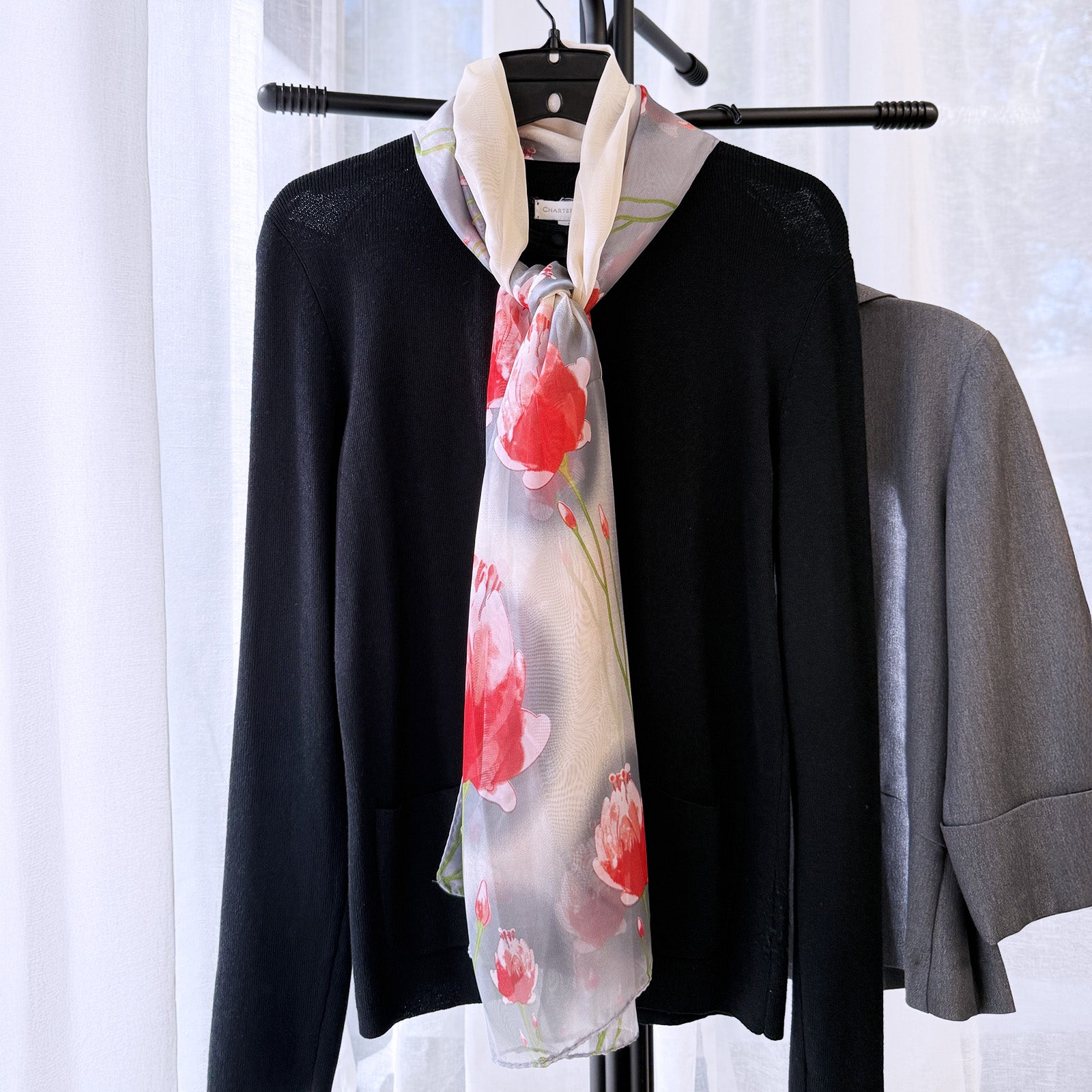 Wrapables Lightweight Vibrant Spring Chiffon Scarf, Gray Tulips