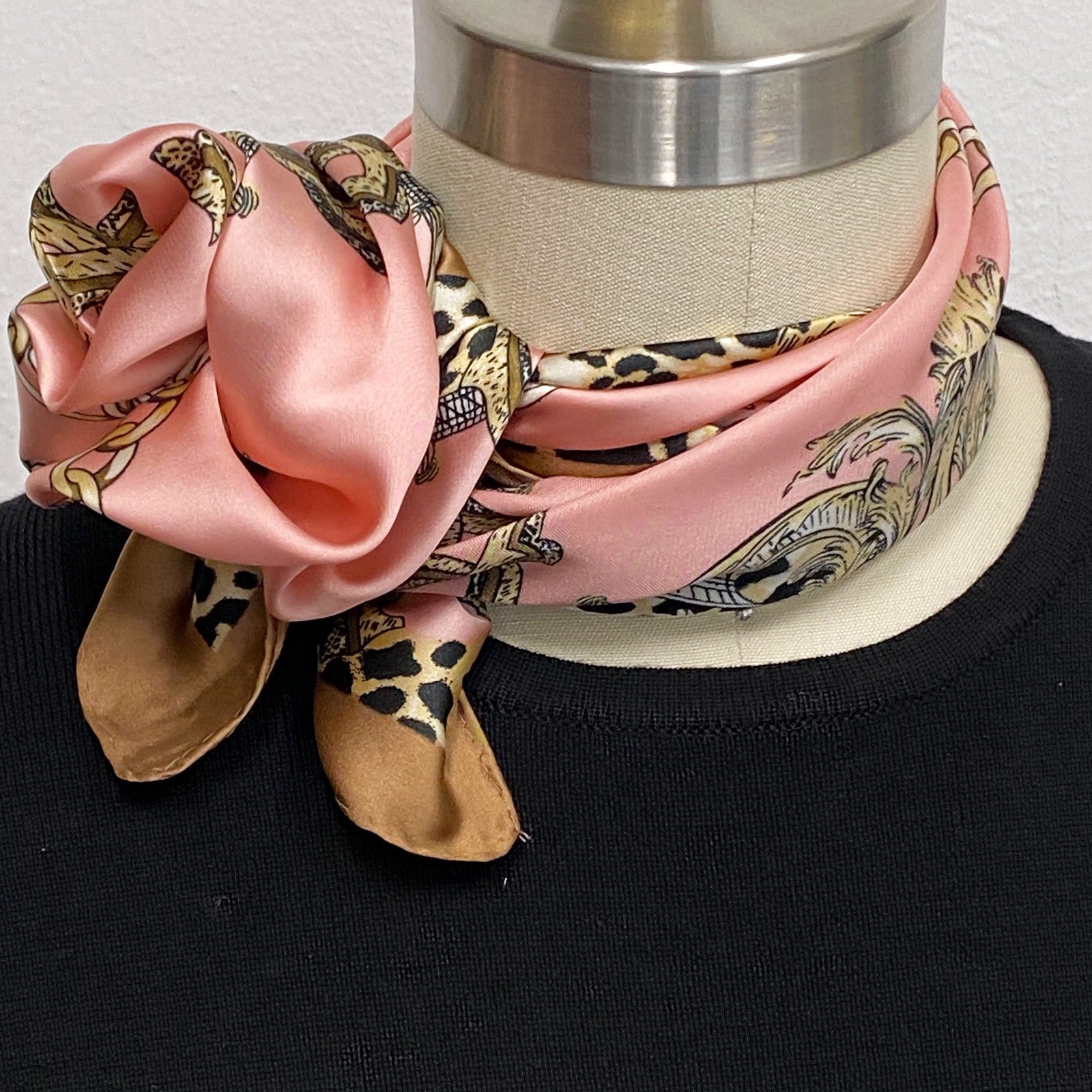 Wrapables Satin Neckerchief Square Scarf 26.5 x 26.5 Inches, Pink Insignia