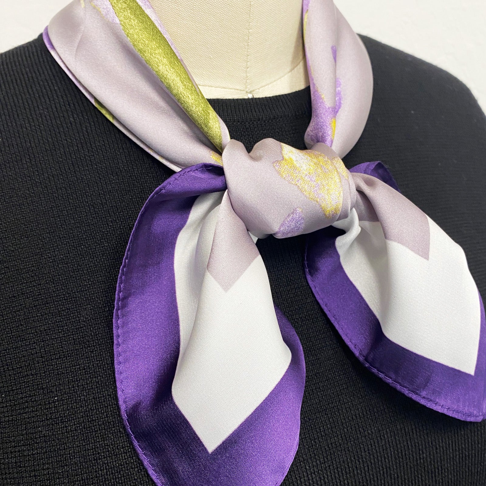 Wrapables Satin Neckerchief Square Scarf 26.5 x 26.5 Inches, Lavender Irises