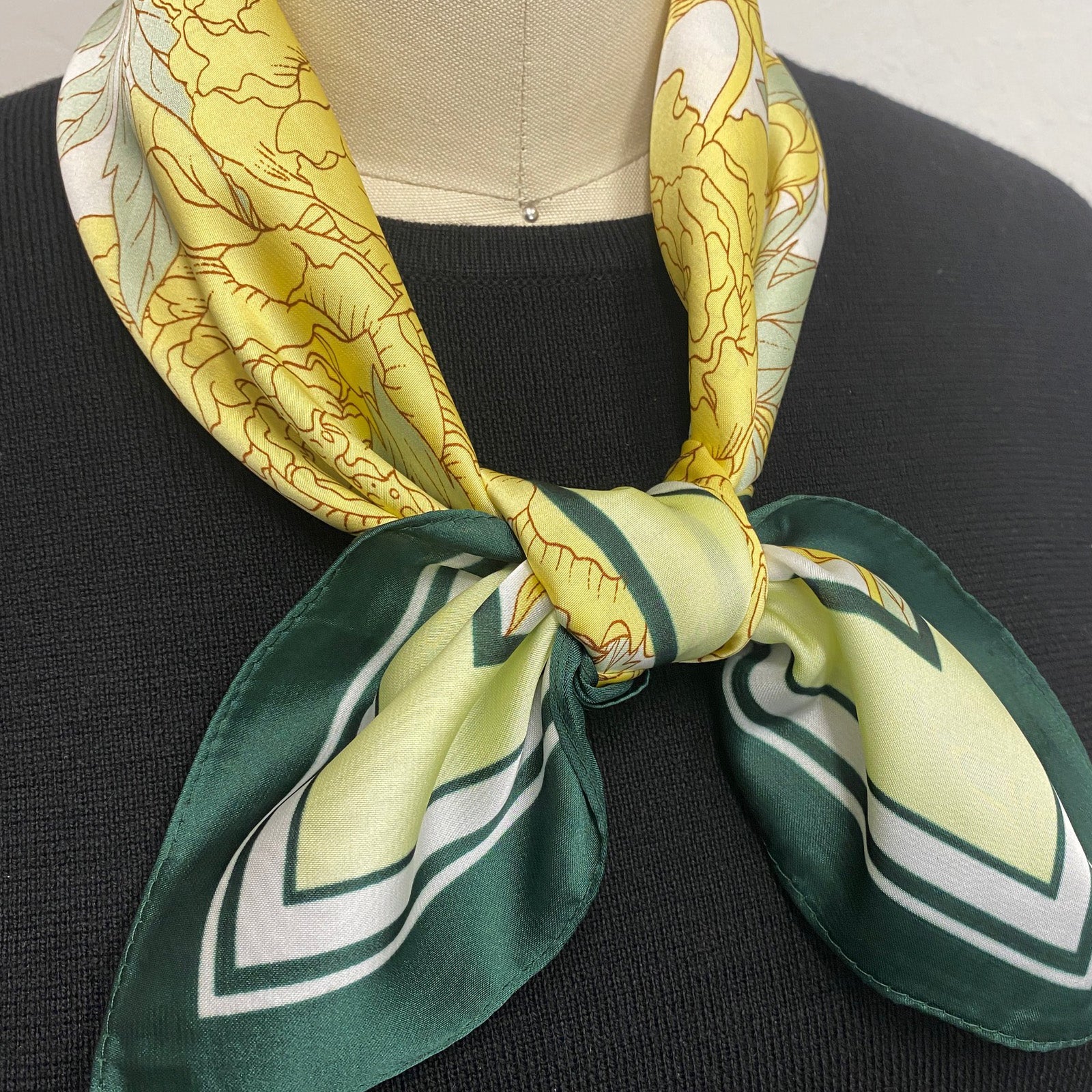 Wrapables Satin Neckerchief Square Scarf 26.5 x 26.5 Inches, Yellow Floral