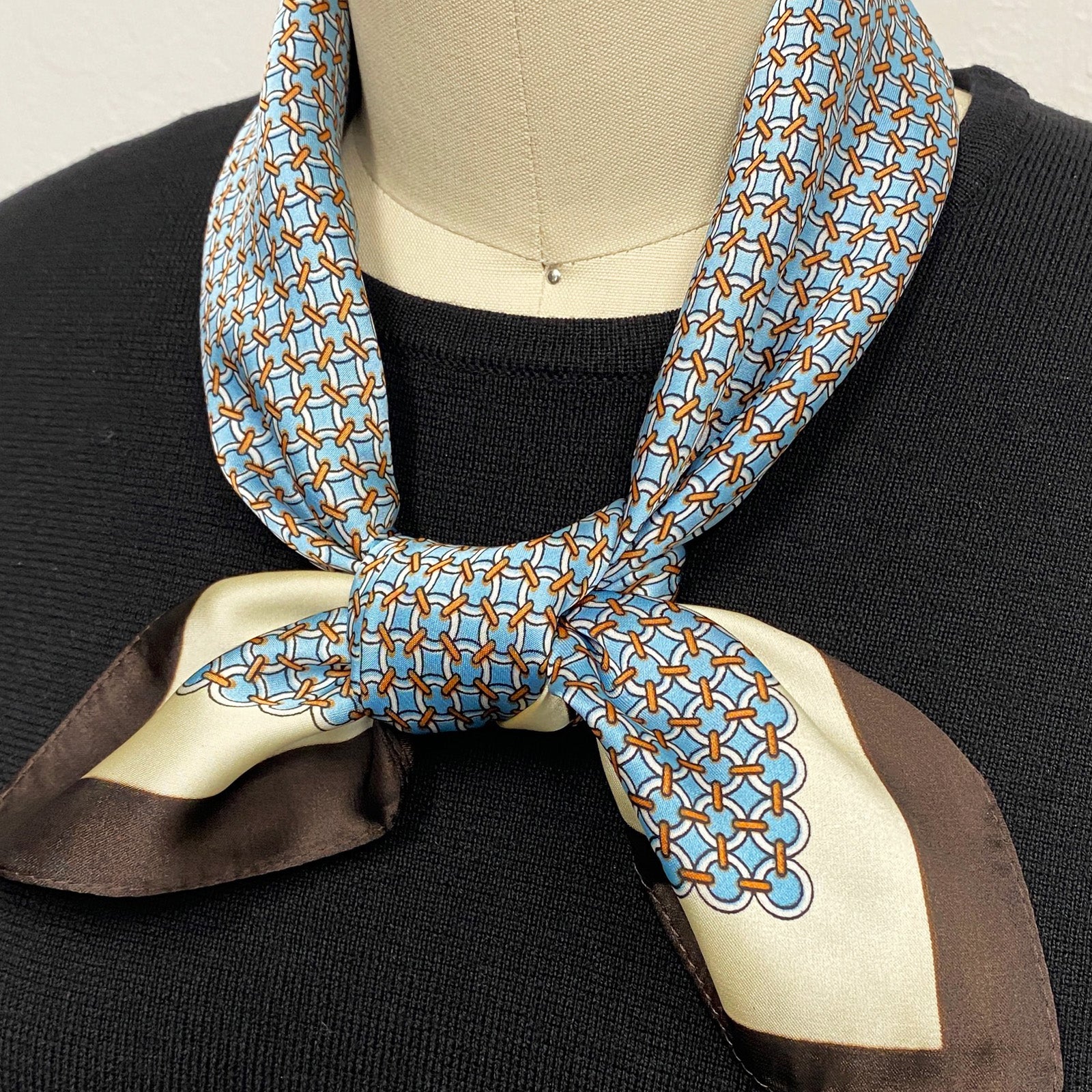 Wrapables Satin Neckerchief Square Scarf 26.5 x 26.5 Inches, Blue Circlets