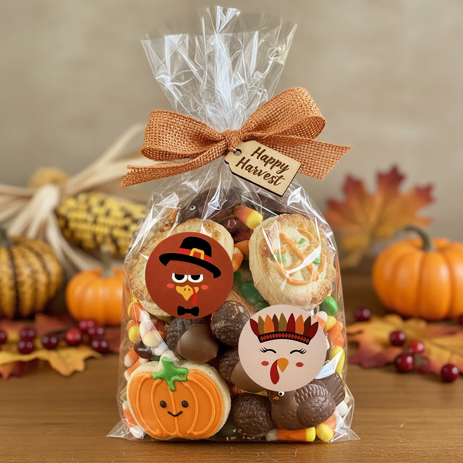 Wrapables 1.5 Inch Thanksgiving Sticker Roll, Autumn Holiday Stickers for Sealing Cards, Envelopes, Gift Boxes, Party Favors (500pcs), Turkey Face