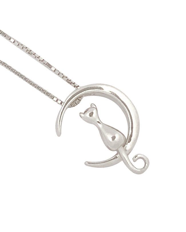 Wrapables 925 Sterling Silver Plated Cat and Moon Pendant Necklace