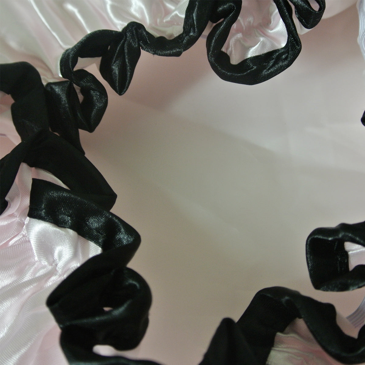 Wrapables Stylish Satin Shower Cap