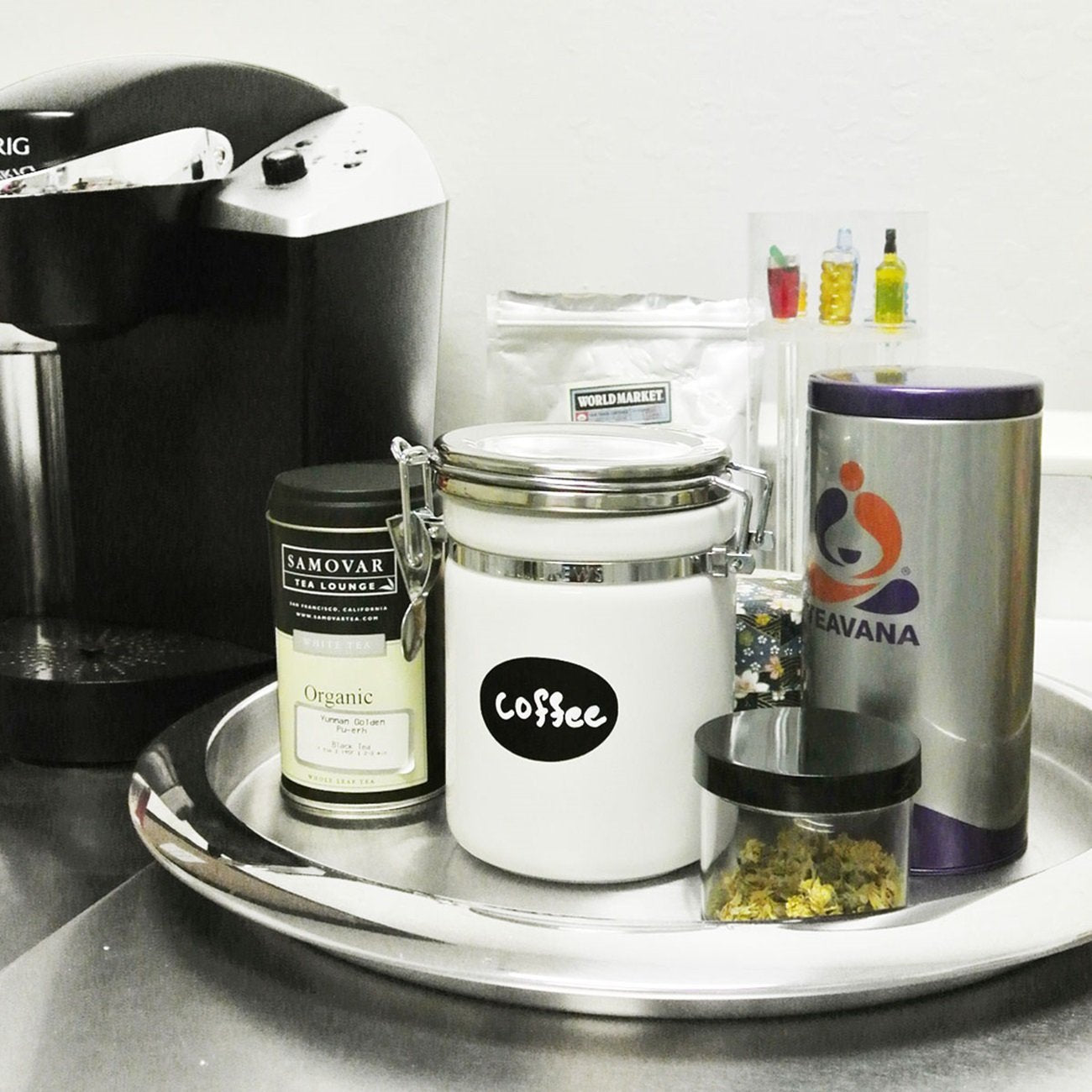 Wrapables Set of 32 Chalkboard Labels / Chalkboard Stickers - 2.5" x 1.5"