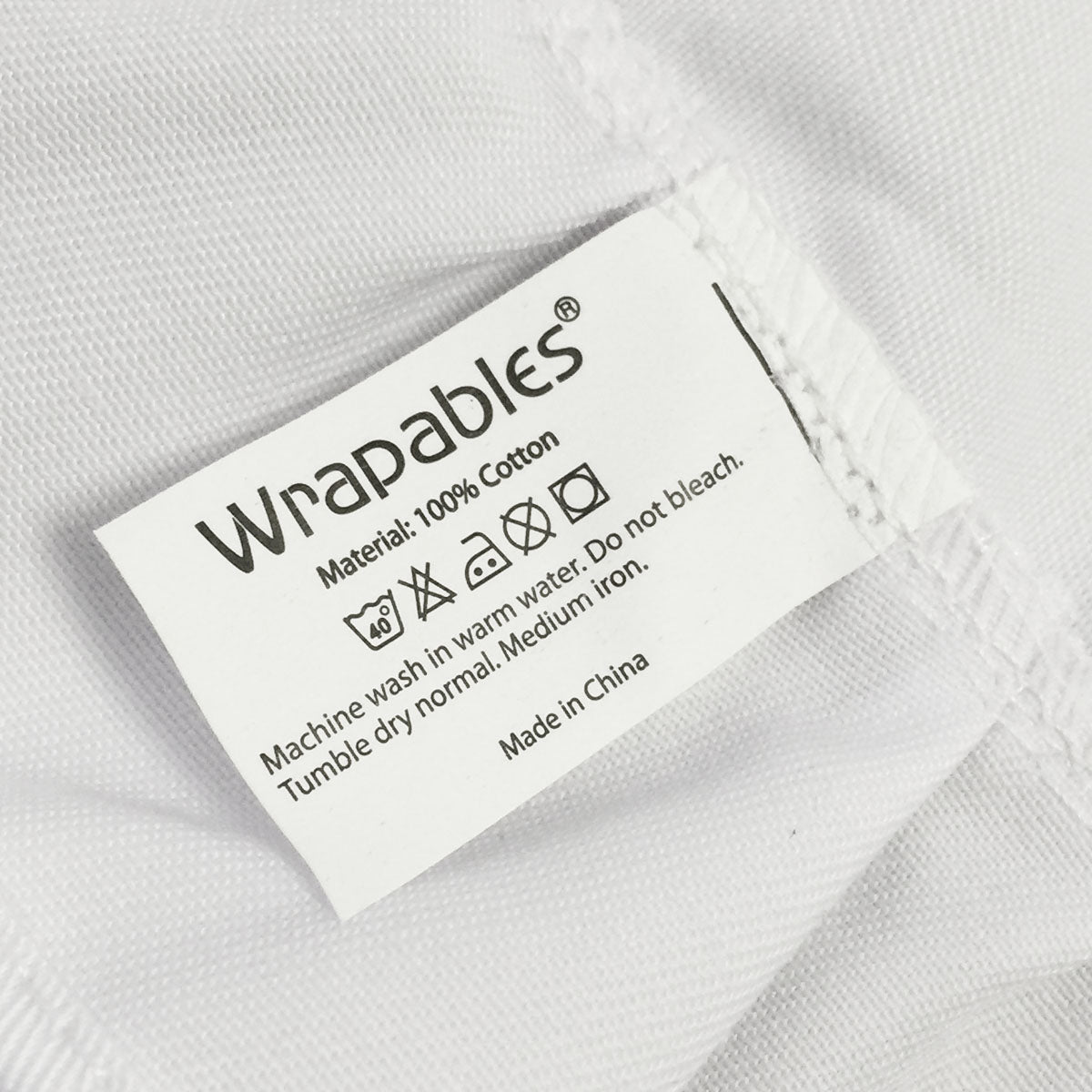 Wrapables Retro White Apron with Pockets for Cooking or Cosplay, Halloween Costume Accessories