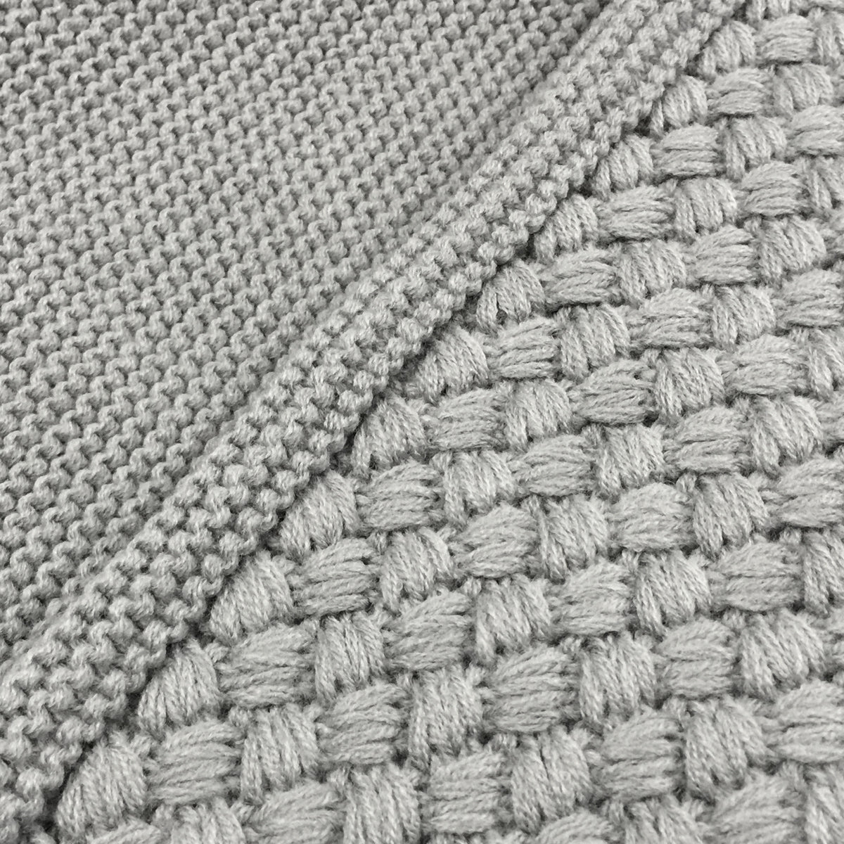 Wrapables Trendy Winter Warm Knit Infinity Scarf