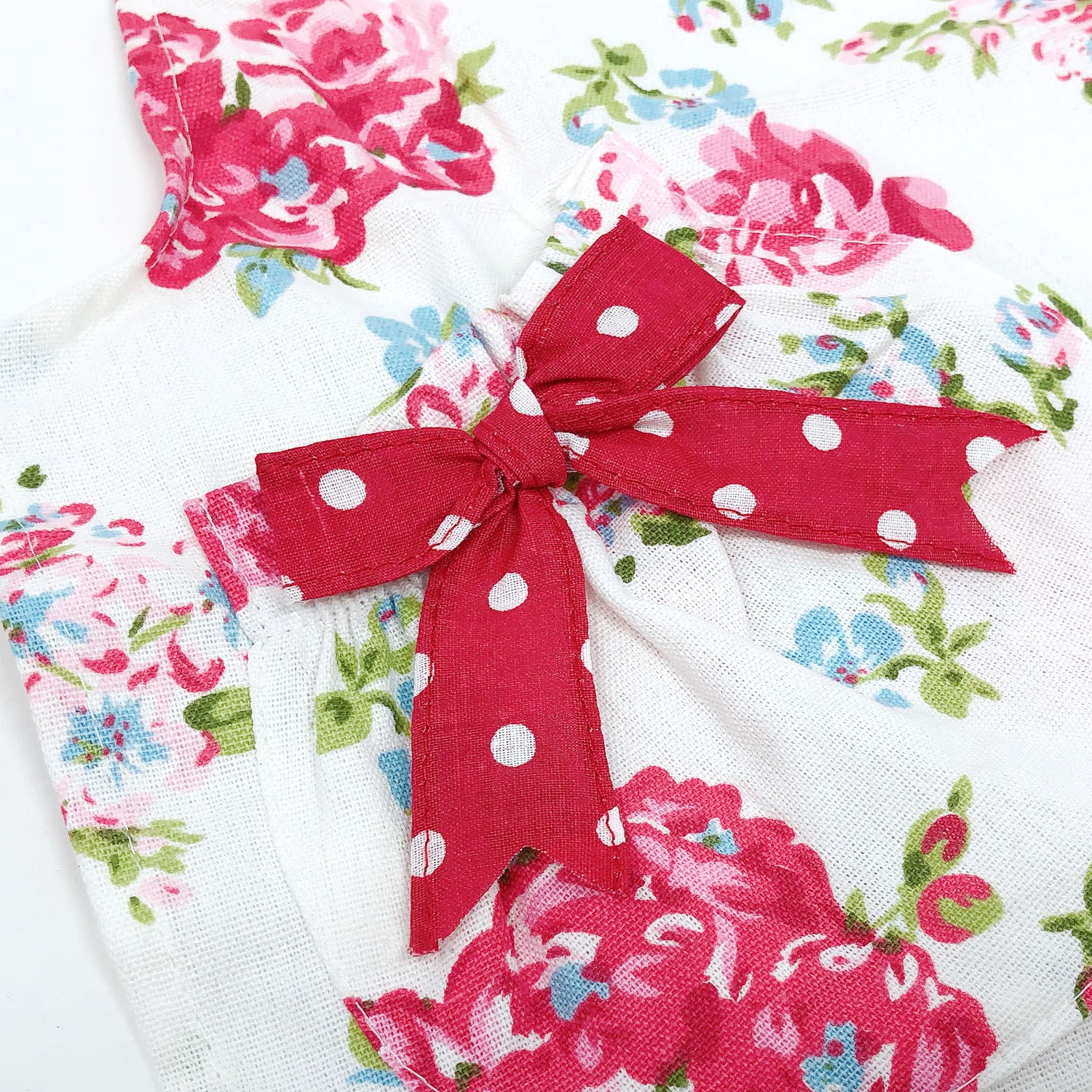 Wrapables Mother and Daughter Ruffles and Roses Apron for Baking, Cooking & Crafts