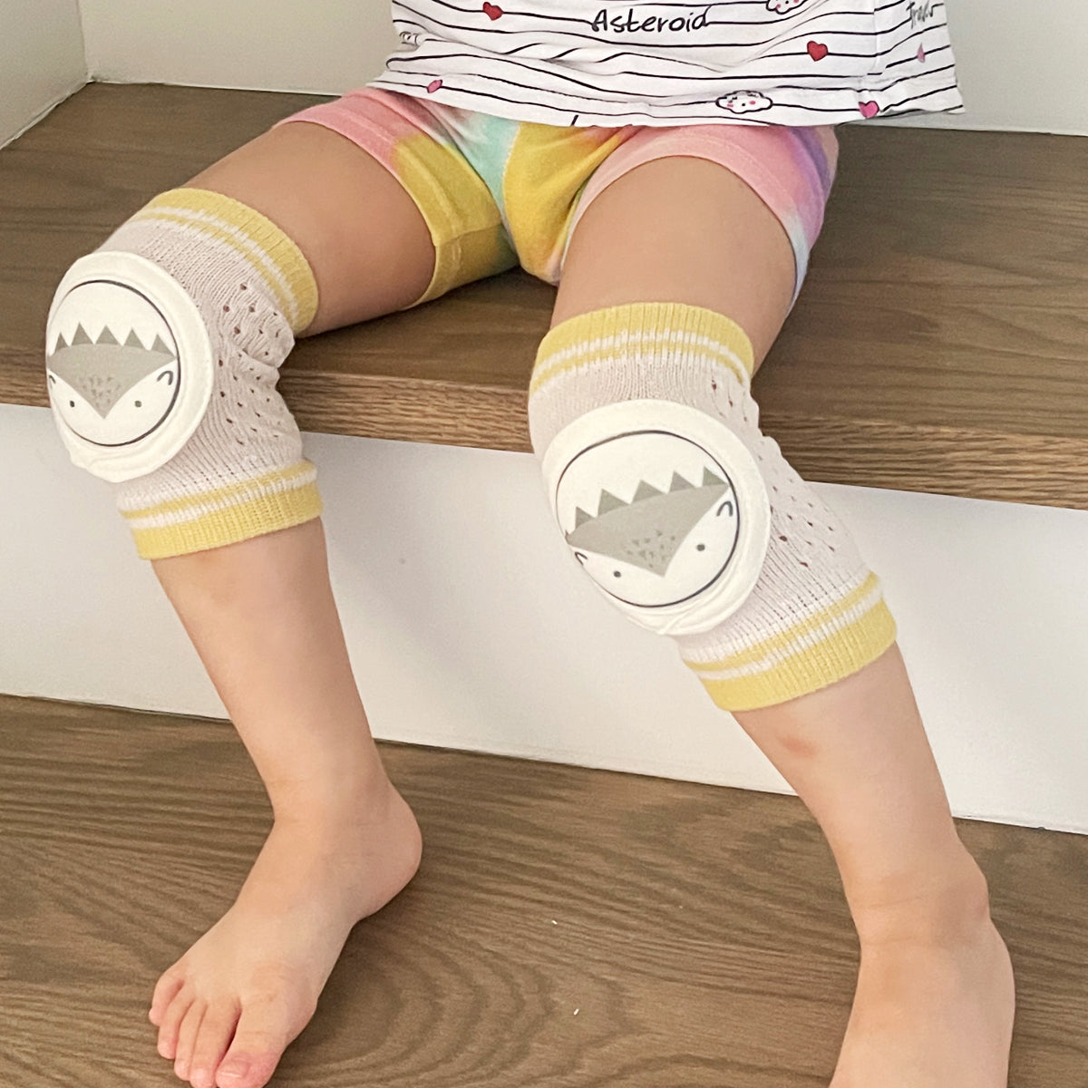 Wrapables Protective Baby Knee Pads for Crawling