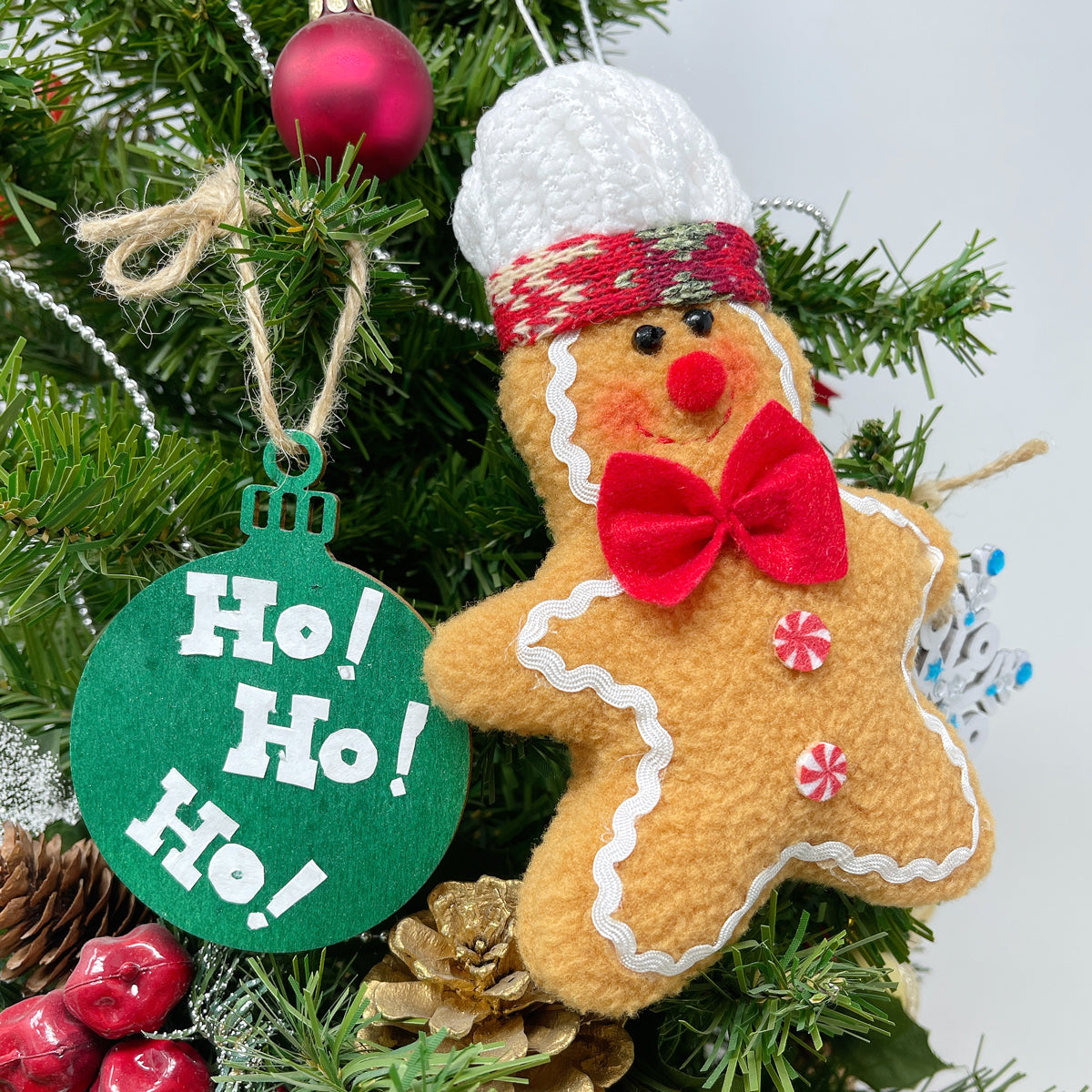 Wrapables Plush Gingerbread Man & Woman Christmas Tree Ornaments (Set of 2)