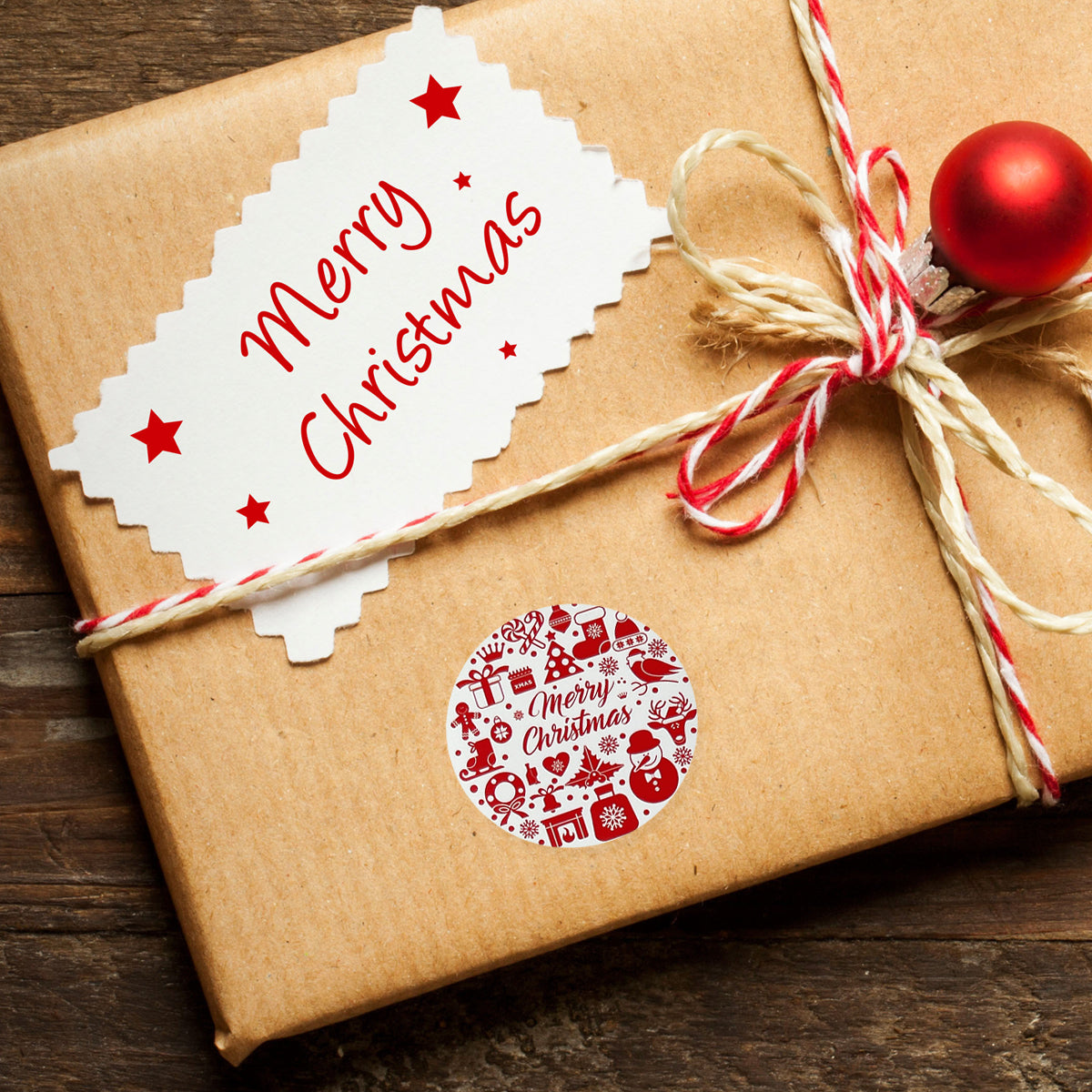 Wrapables Christmas Stickers Label Roll, Holiday Stickers for Sealing Cards, Envelopes, Gift Boxes, Festive Party Favors (500 pcs)