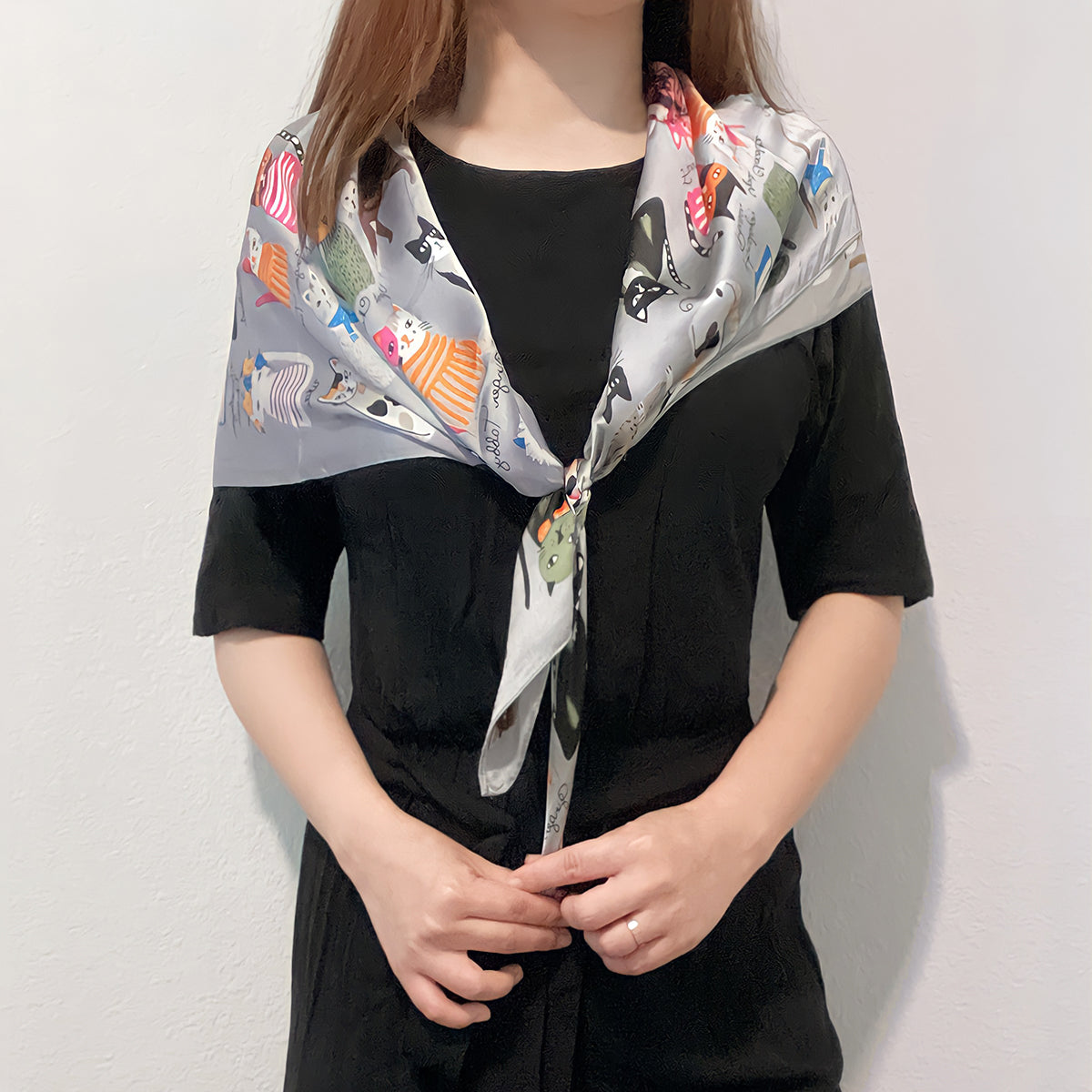 Wrapables Large Fashionable Cats Head Wrap Square Scarf 35 x 35 Inches