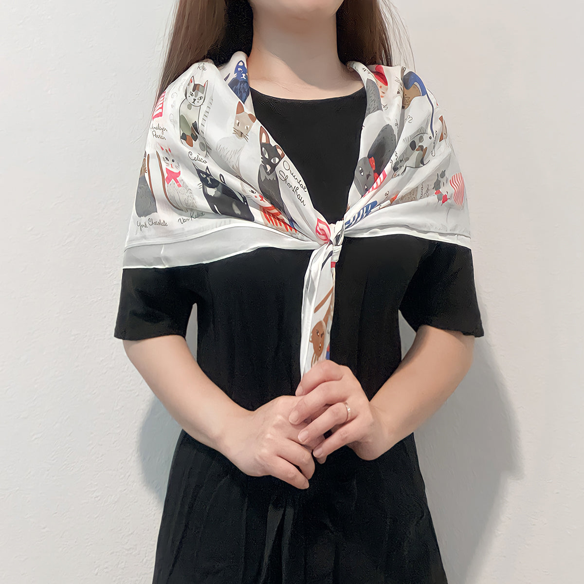 Wrapables Large Fashionable Cats Head Wrap Square Scarf 35 x 35 Inches