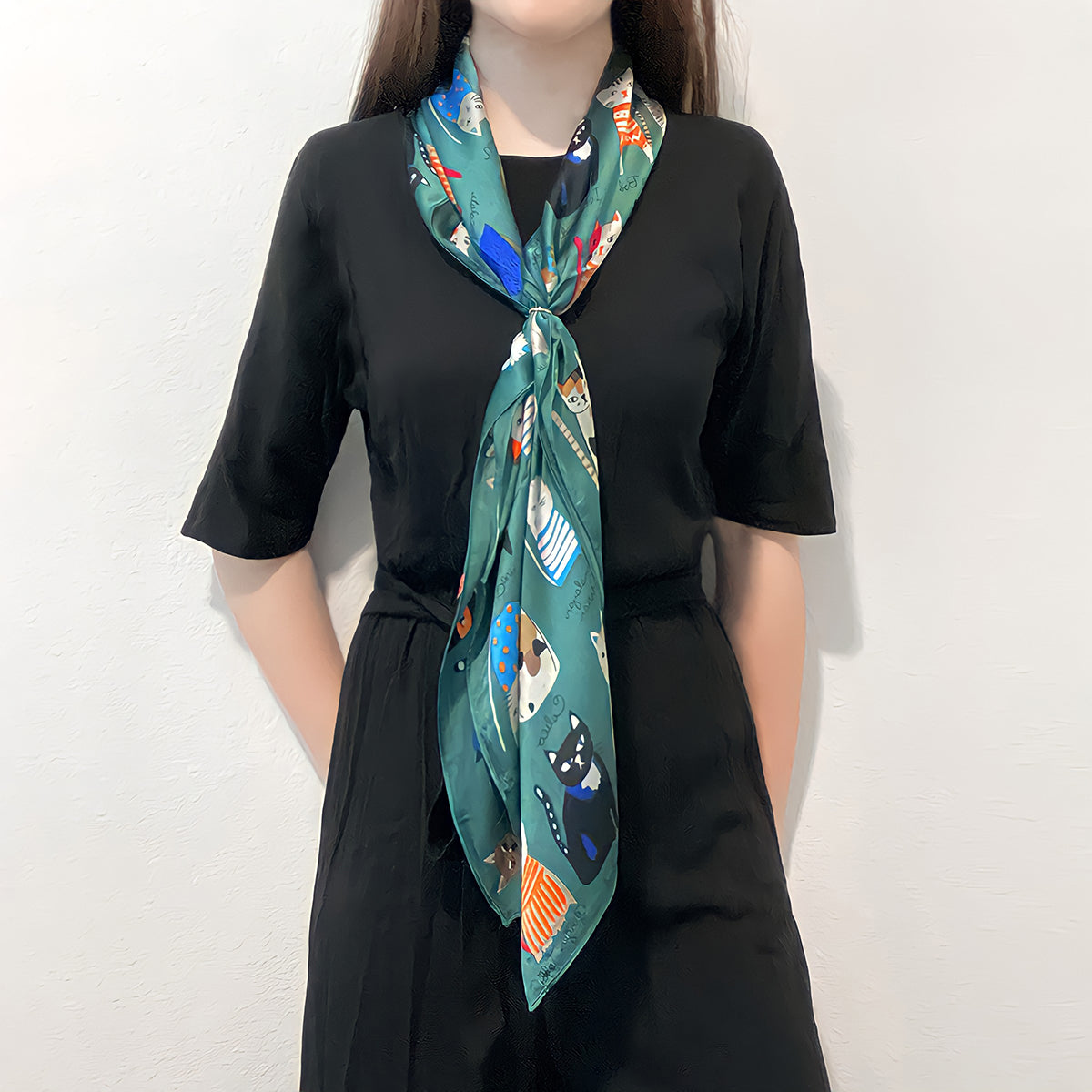 Wrapables Large Fashionable Cats Head Wrap Square Scarf 35 x 35 Inches