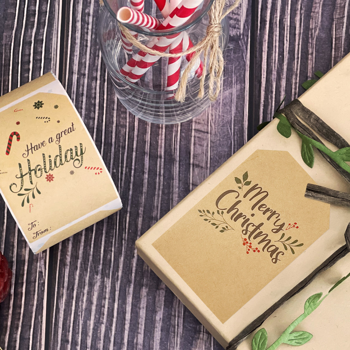 Wrapables Christmas Holiday Gift Tag Stickers and Labels Roll for Gift-Wrapping, Labeling, Package Decoration (300pcs)