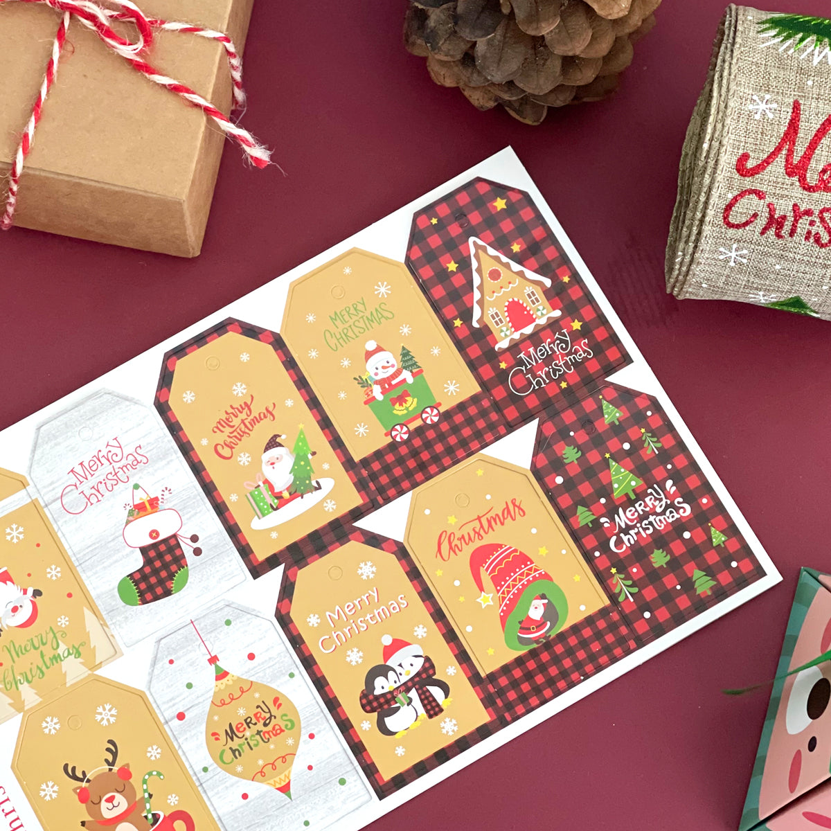 Wrapables Fun & Festive Christmas Holiday Gift Tags/Kraft Paper Hang Tags for Gift-Wrapping, Labelling, Package Decoration, (50pcs)