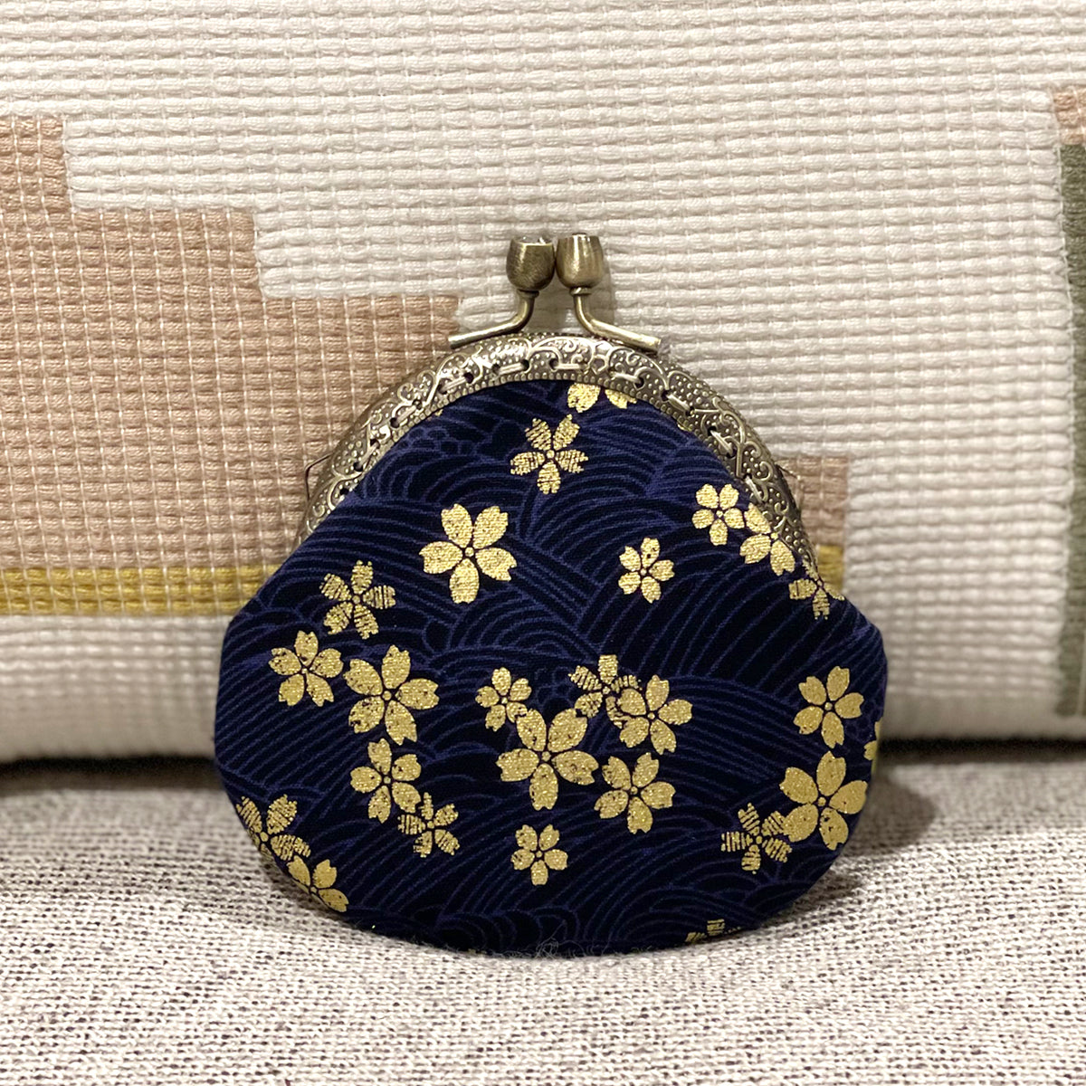 Wrapables Stylish Decorative Coin Purse, Clasp Wallet