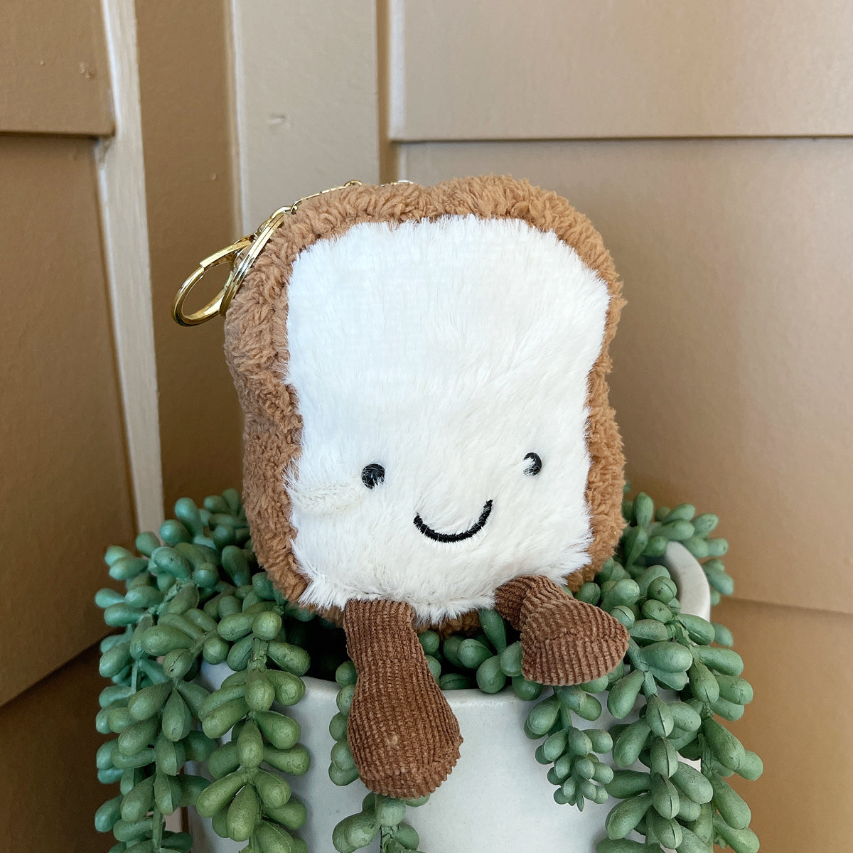 Wrapables Cute Plush Keychain Keyring Pendant Charm for Bag