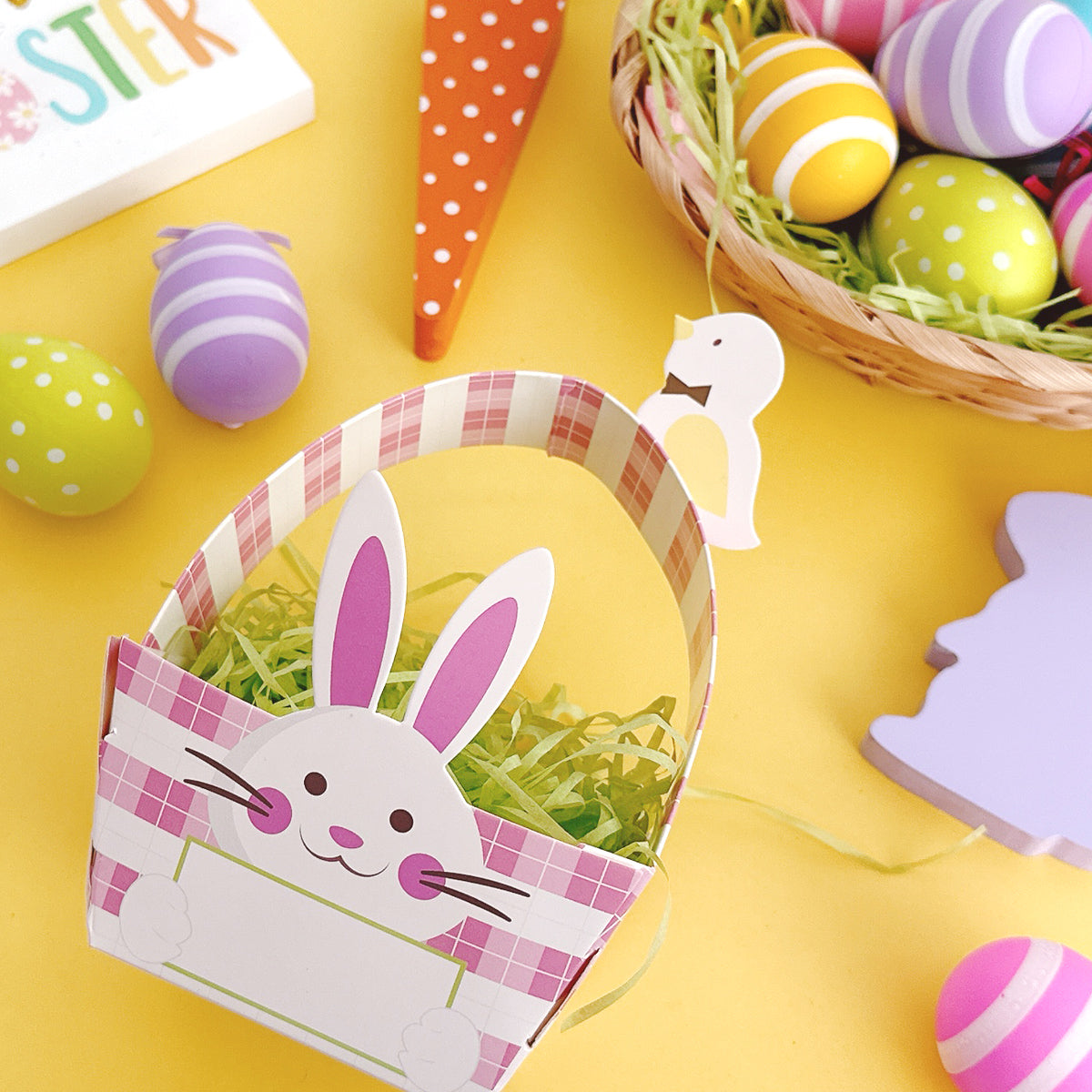 Wrapables Easter Gift Baskets with Handle, Treat Boxes for Eggs, Cookies and Candy