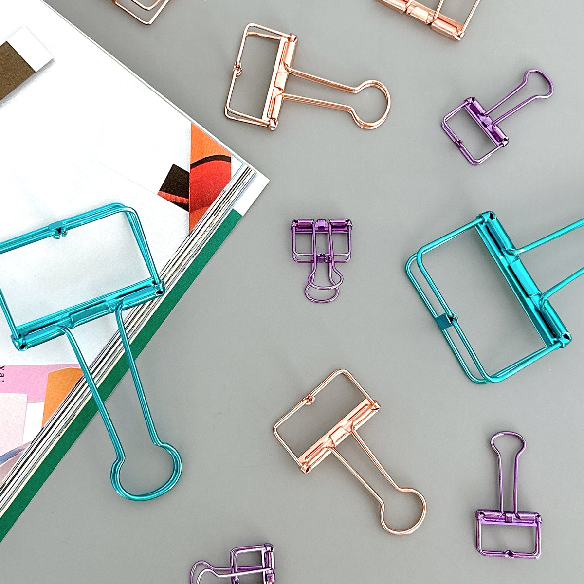 Wrapables Hollow Binder Clips for Office in Assorted Sizes, Paper Clamps, Paper Clips (Set of 20)