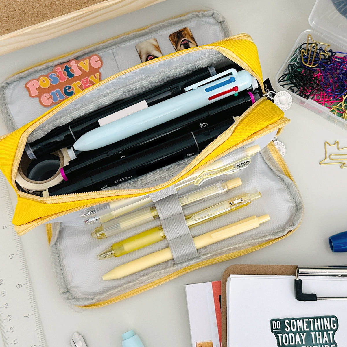 Wrapables Large Capacity Pencil Case, 3 Compartment Pencil Pouch for Stationery Pens