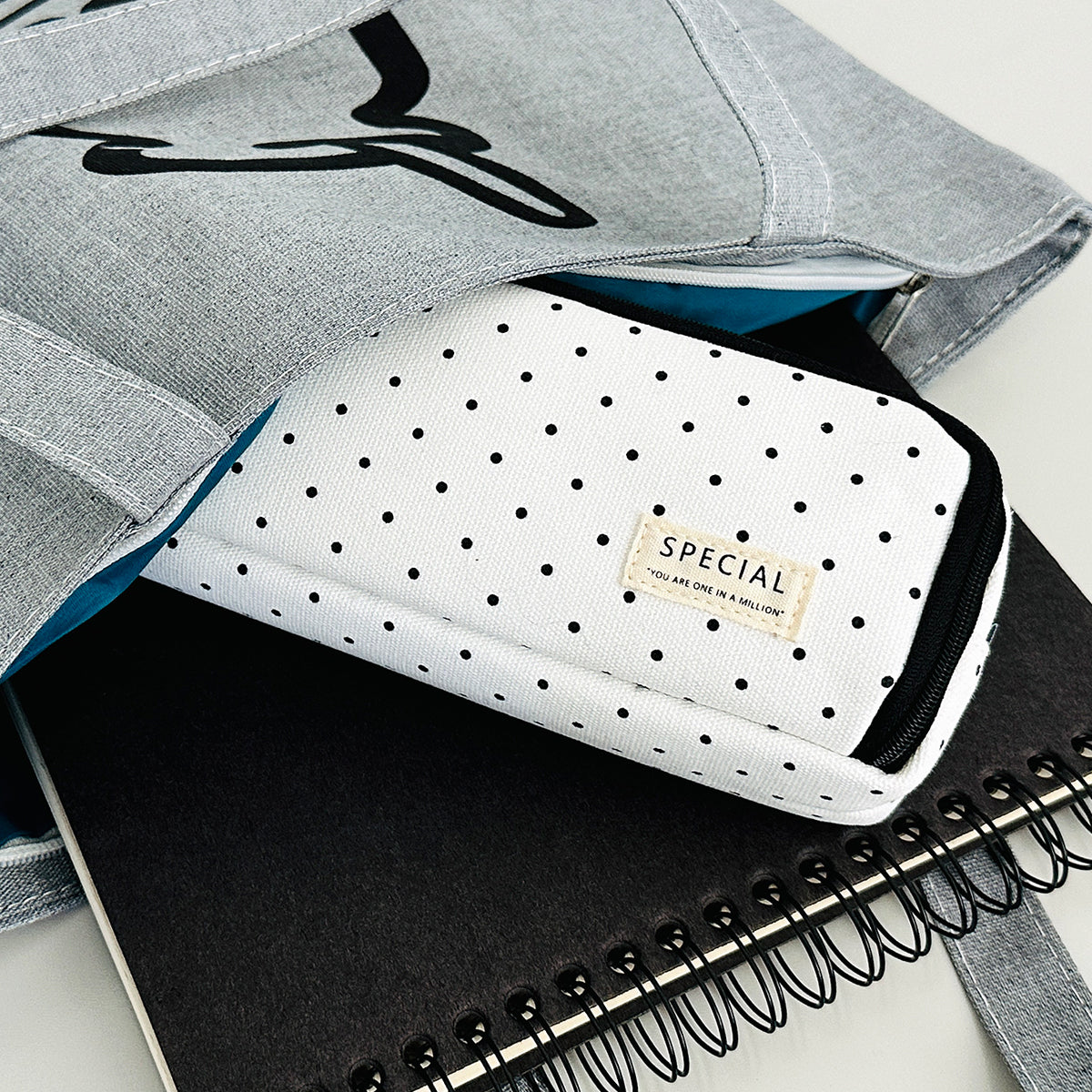 Wrapables Large Capacity Pencil Case, 3 Compartment Pencil Pouch for Stationery Pens