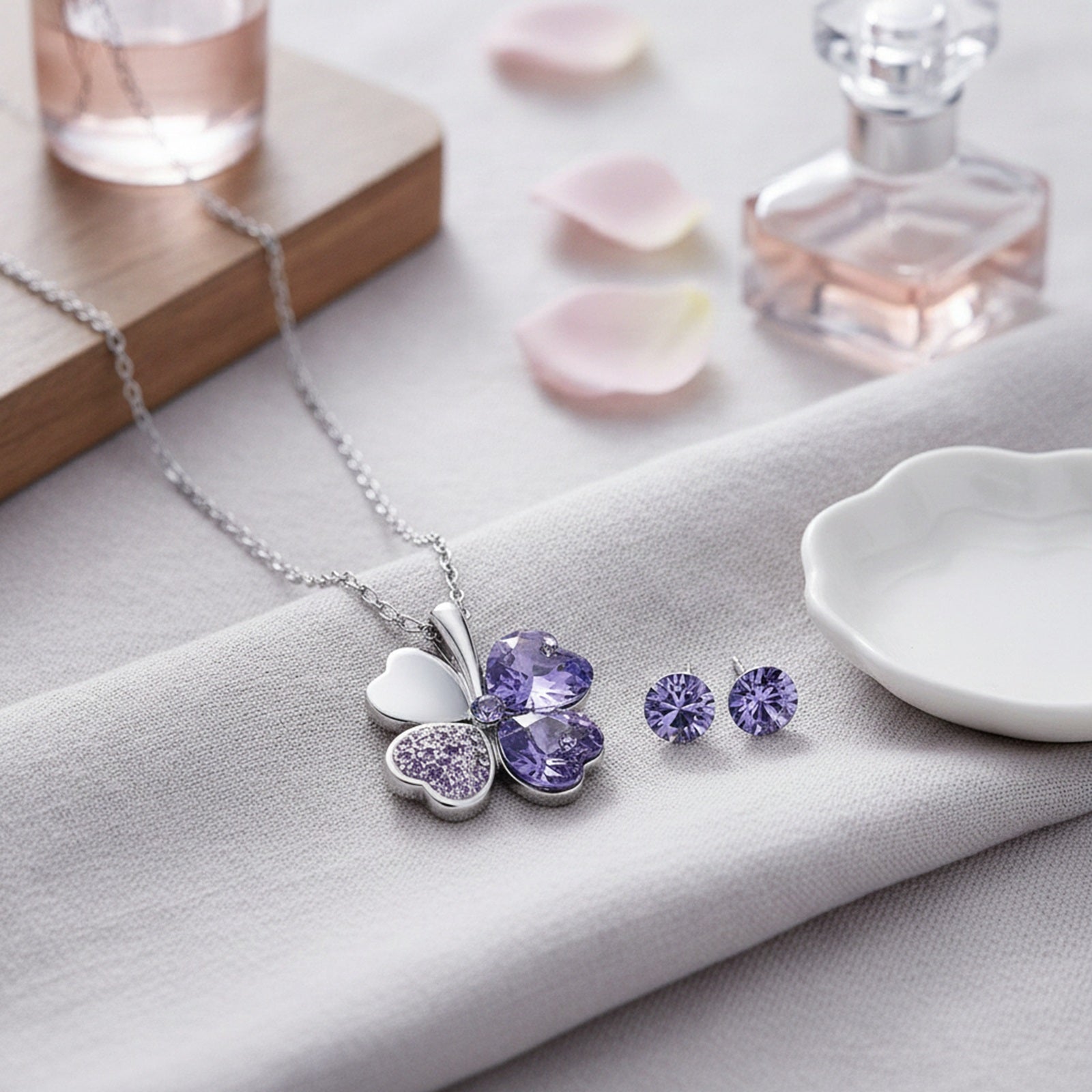 Gold Plated Crystal Heart Shaped Four Leaf Clover Pendant Necklace and Stud Earrings Jewelry Set