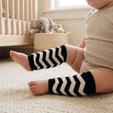 Wrapables Colorful Baby & Toddler Leg Warmers 1, Chevron Black and White
