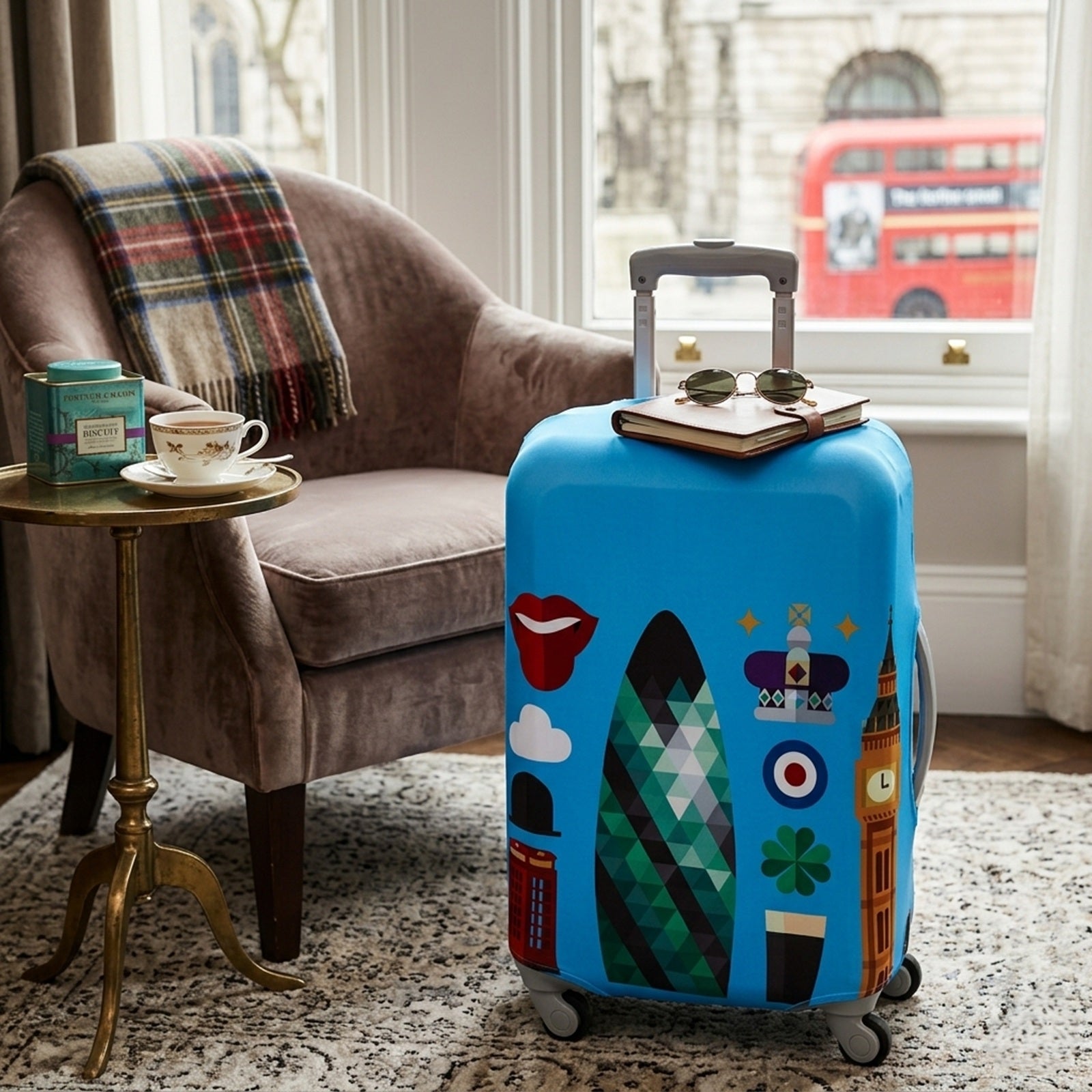 LOQI HEY STUDIO London Luggage Cover M