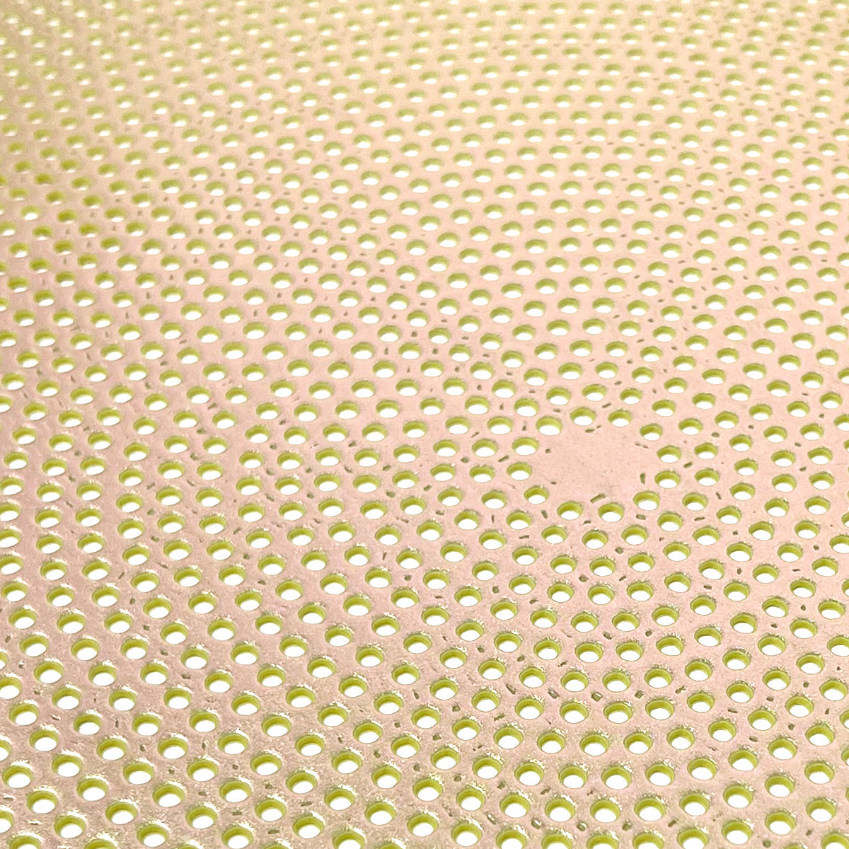 Wrapables Vinyl Metallic Colored Placemats for Weddings, Parties, Special Events (Set of 4), Champagne Round Dots