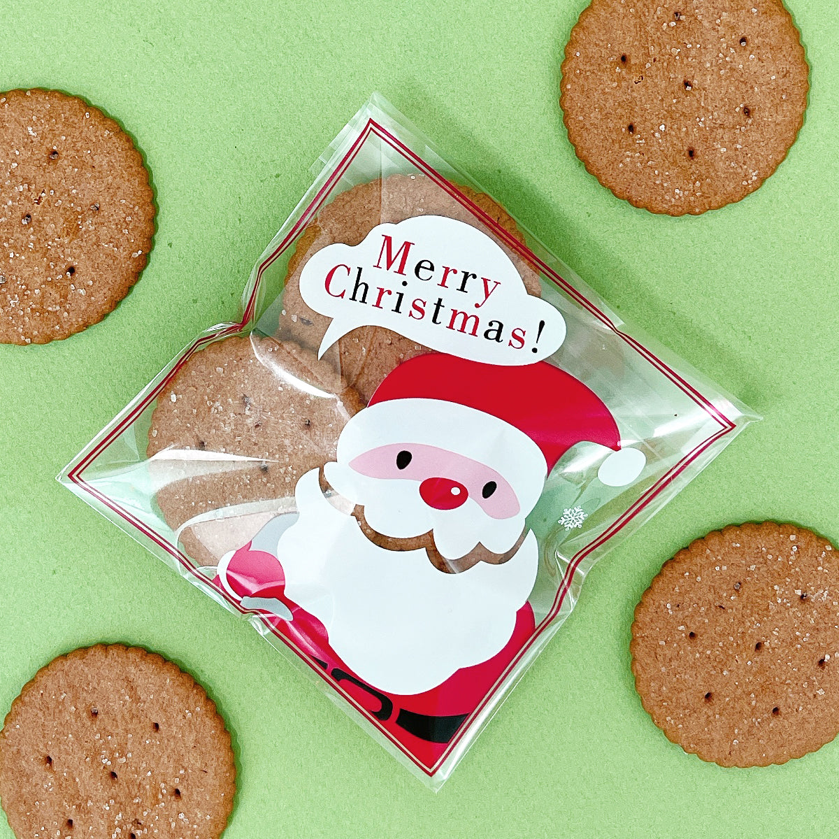 Wrapables Transparent Self-Adhesive 4" x 4" Candy and Cookie Bags, Favor Treat Bags for Parties and Wedding (200pcs), Snowflakes & Santa