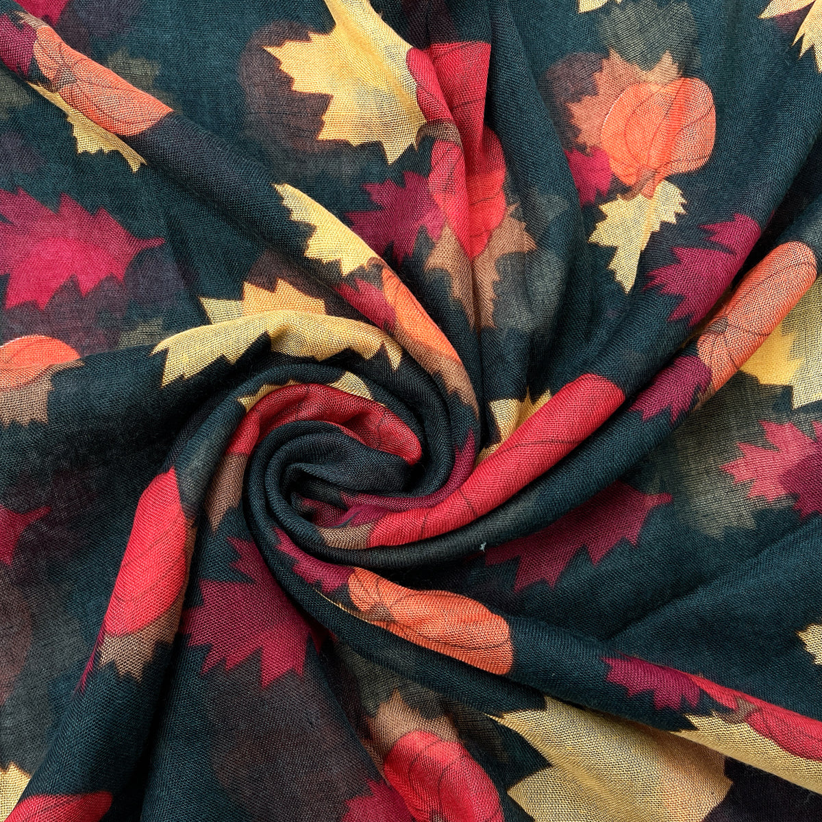 Wrapables Lightweight Winter Holiday Christmas Scarf, Maple Leaves & Pumpkins