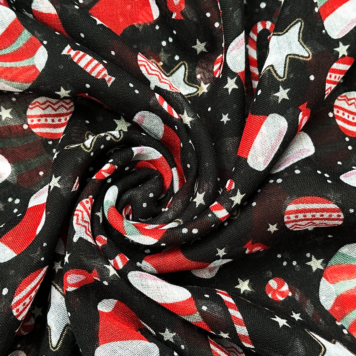 Wrapables Lightweight Winter Holiday Christmas Scarf, Stockings and Stars Black