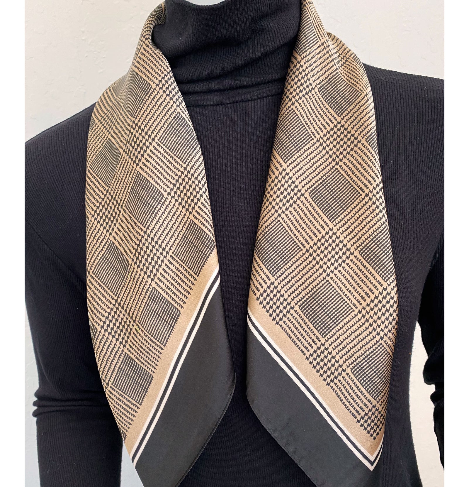 Wrapables Satin Neckerchief Square Scarf 26.5 x 26.5 Inches, Brown Checkers