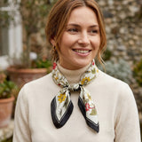 Wrapables Women's Satin Square Scarf, 26.5 x 26.5 Inch Neckerchief