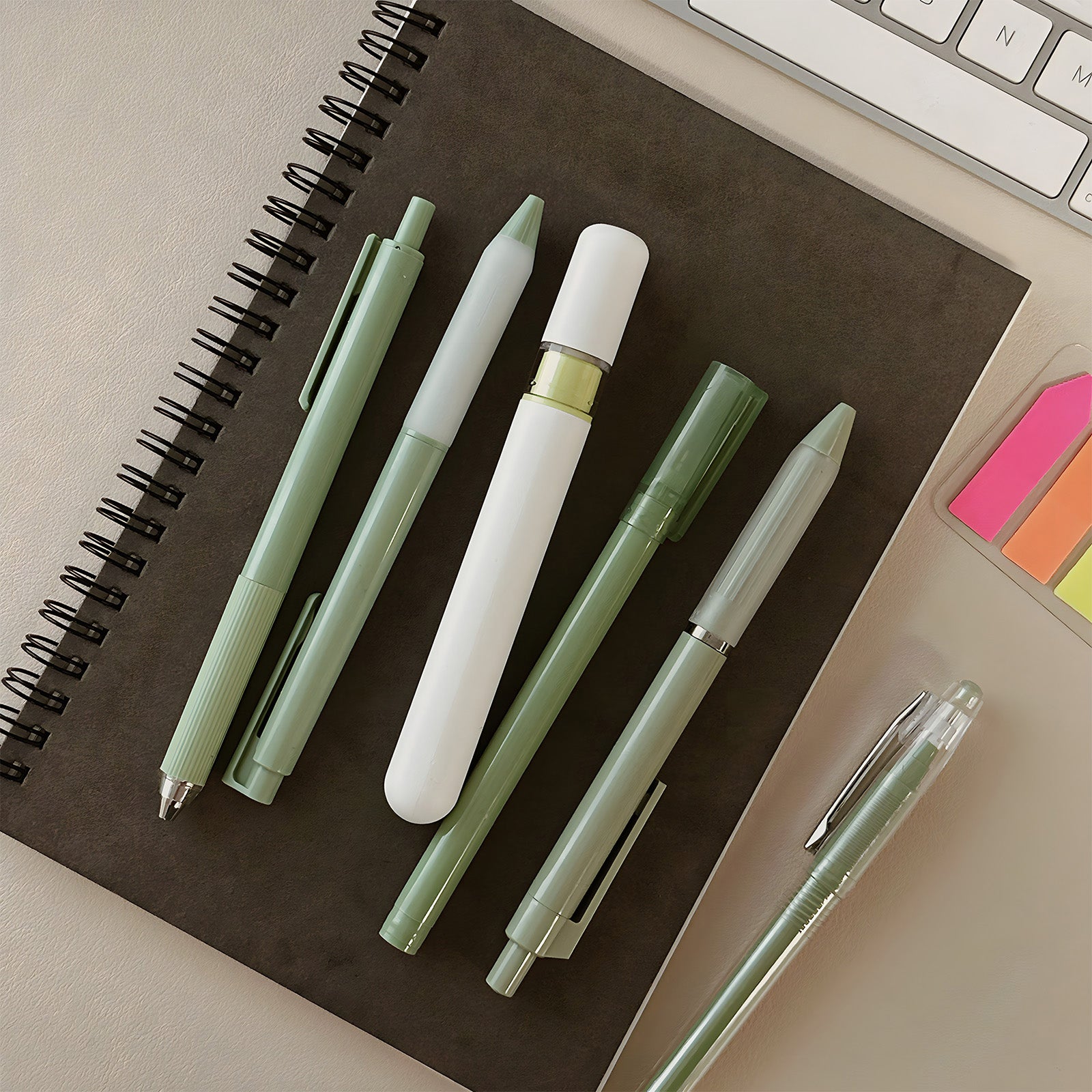 Wrapables 5 Gel Pens + 1 Highlighter Writing Set, 0.5mm Black Ink Pens, for Bible Studies, Journaling, Home and Office