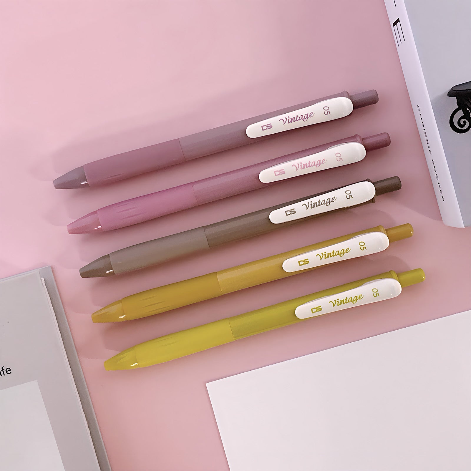 Wrapables Multi-Color Retractable Gel Pen Set (5 pack), 0.5mm Fine Point, for Writing, Journaling, Drawing, Home and Office